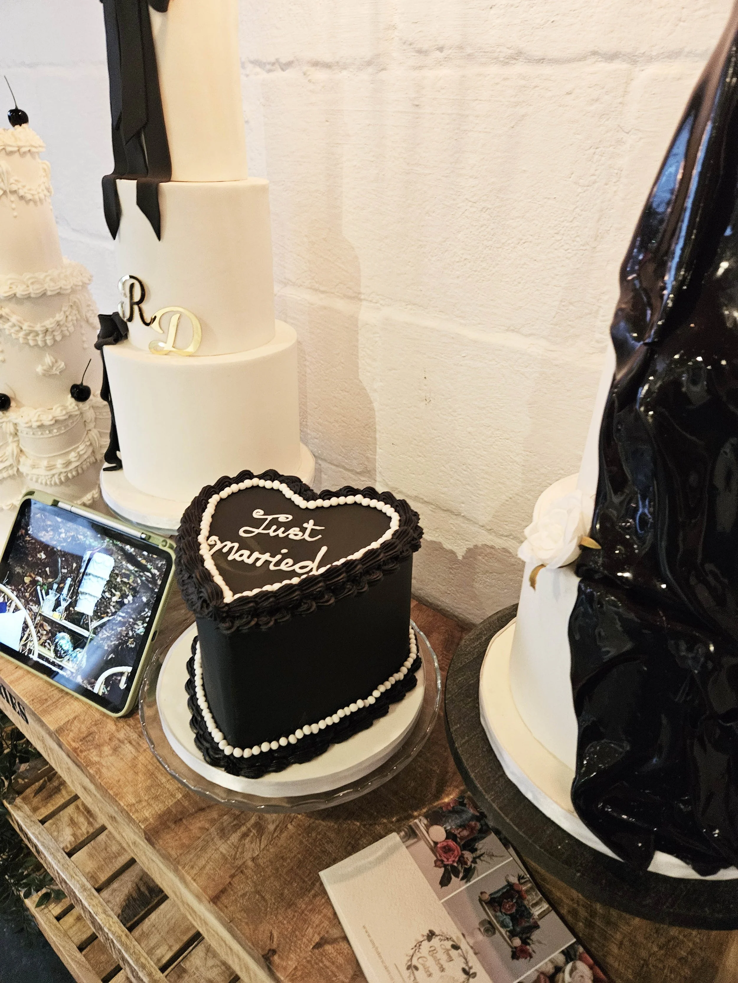 The Oaks Monochrome Dreams Wedding Fayre 03.jpg