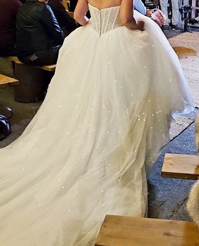The Oaks Catwalk & WEdding Fayre 11.jpg