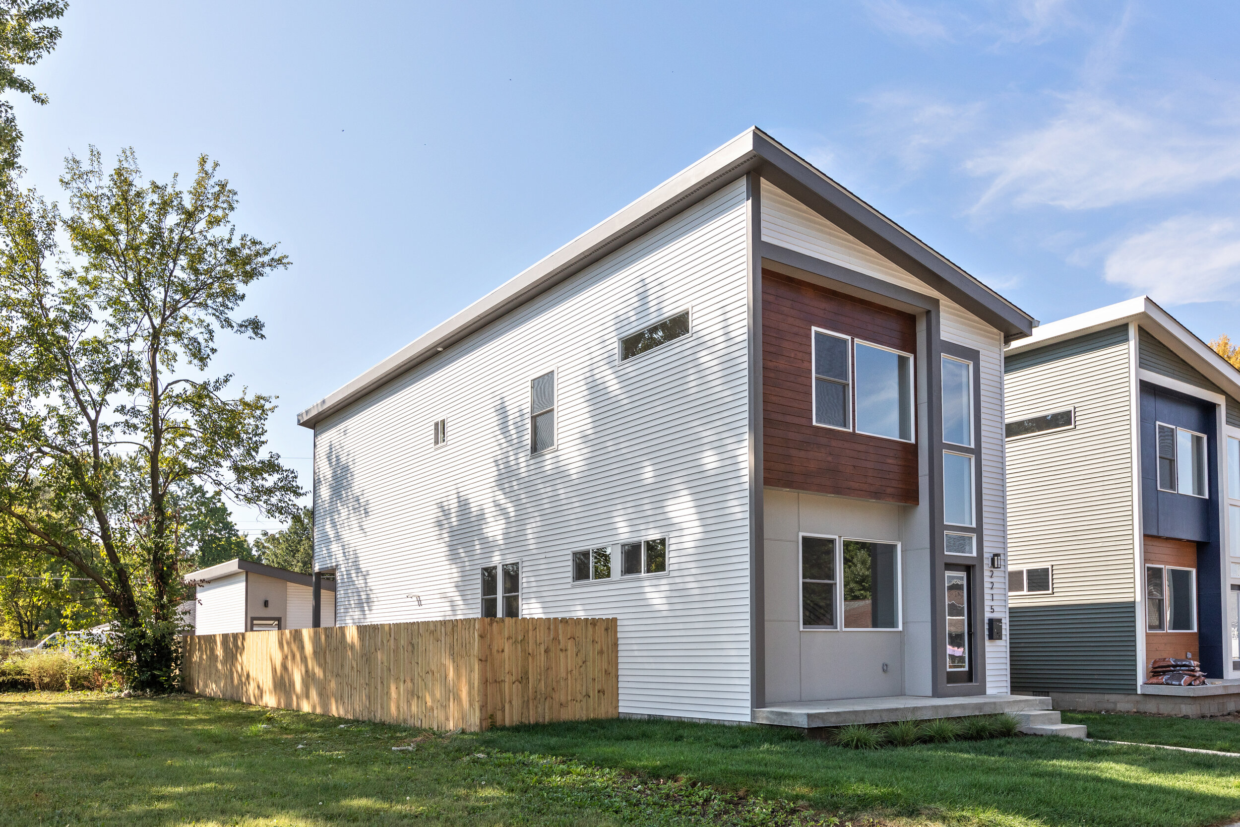 2215 Pleasant St-21.jpg
