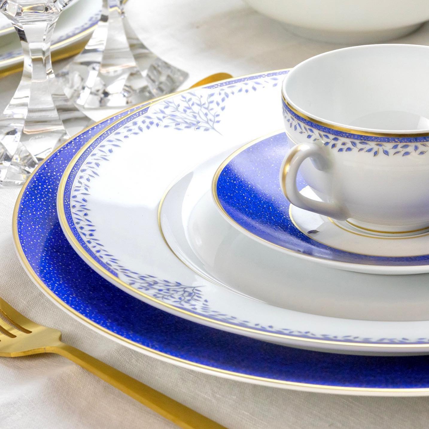 China &amp; Porcelain Dinnerware