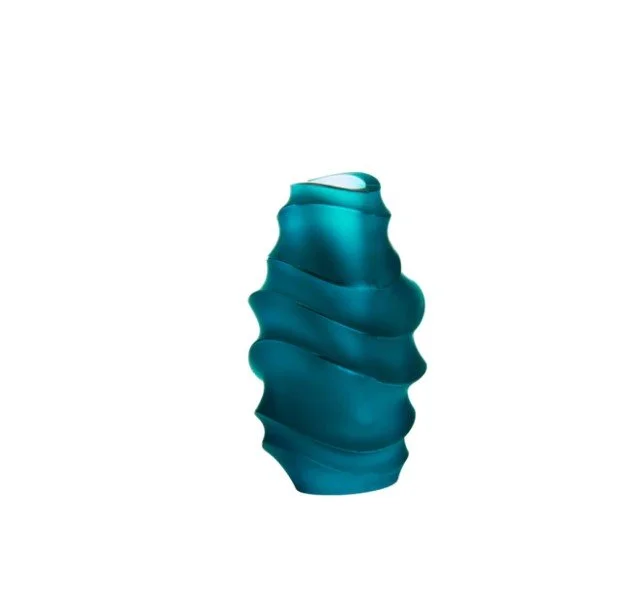 s vase 1.jpg