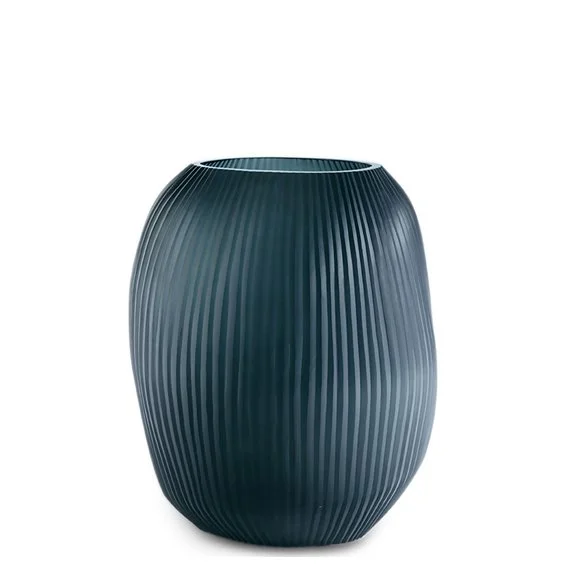 N vase 1.jpg