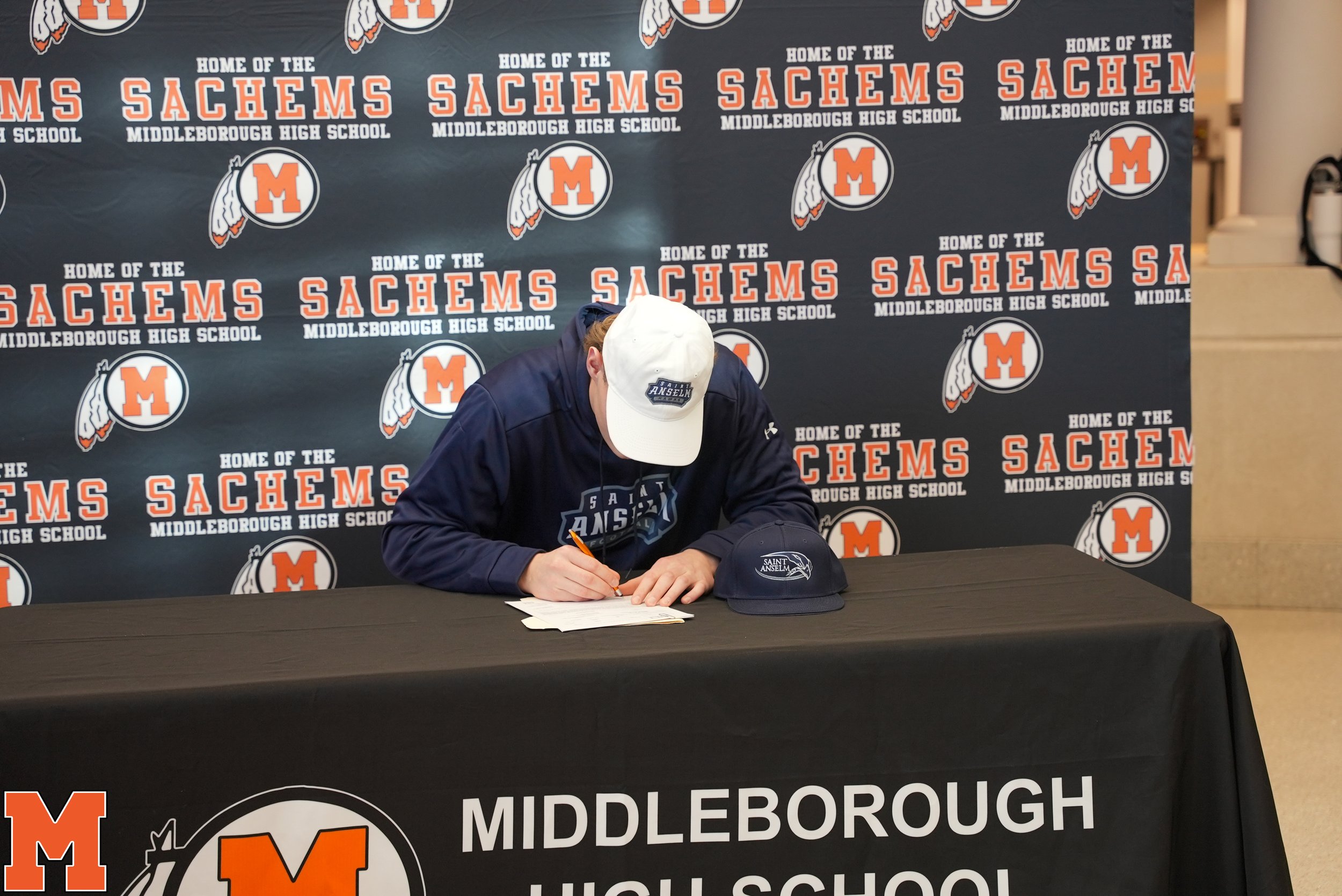 Ryan signing-6.jpg