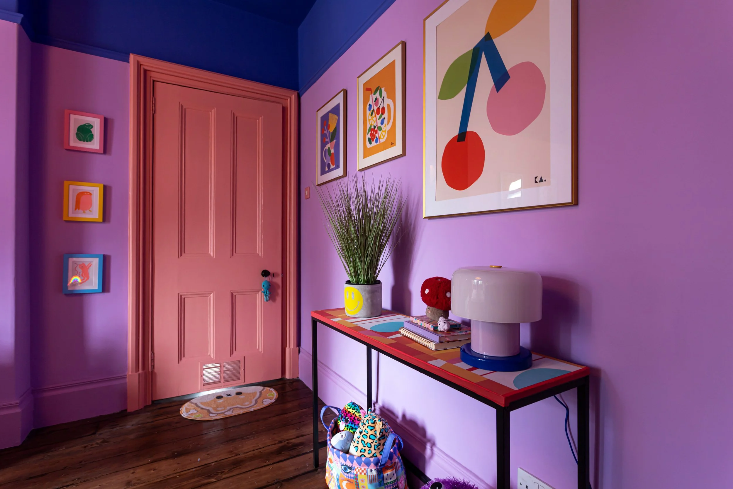 Colourful kids bedroom