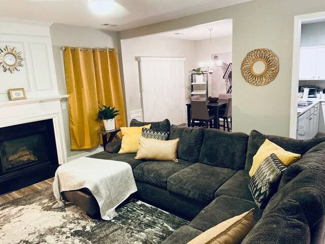 Kennesaw 3BR Townhome