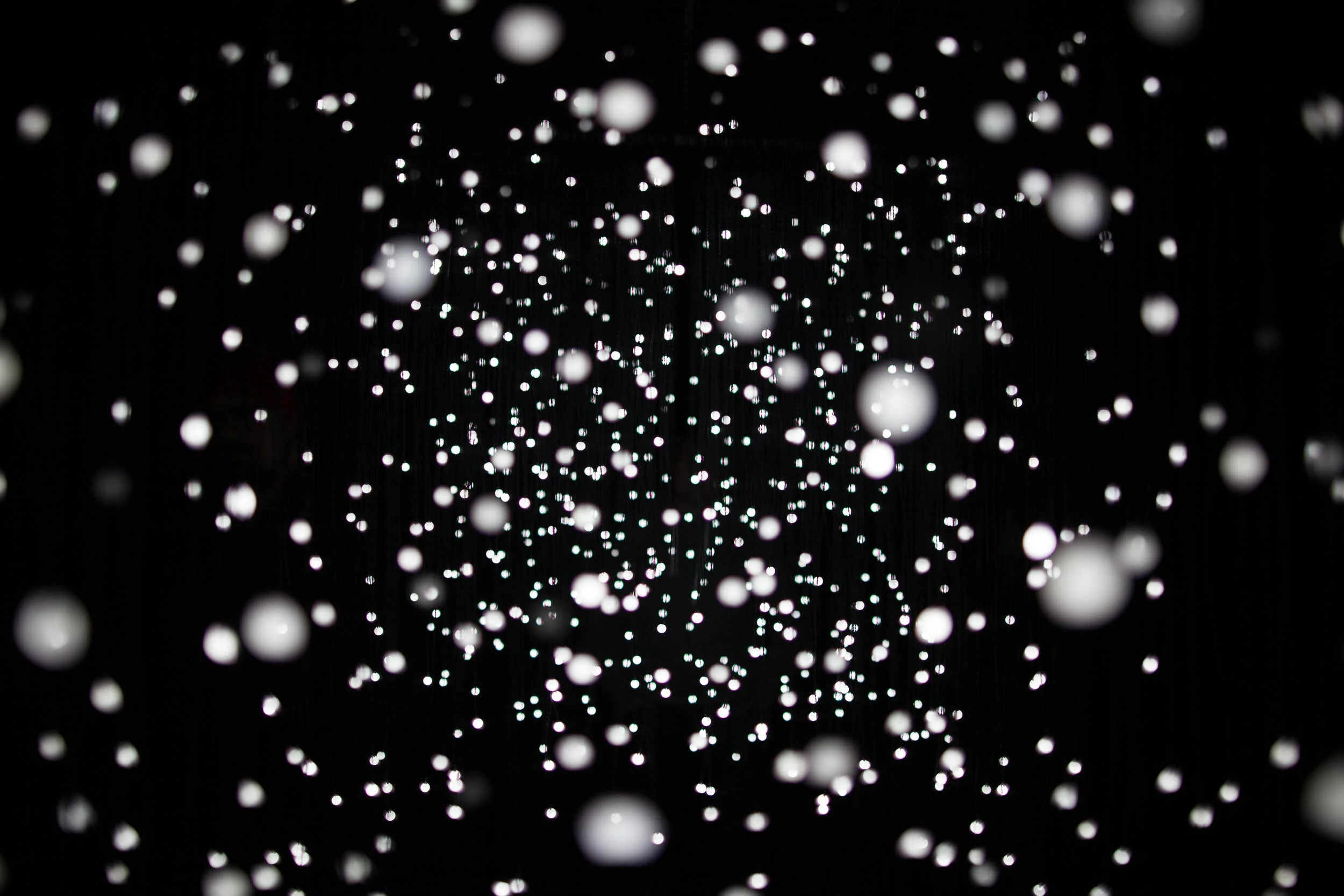 IMG_0922-jim campbell art-3d bulbs.jpg