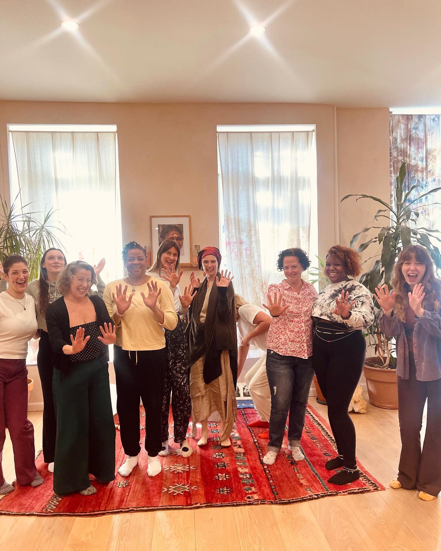 Reiki 1 Champions!
🙌✨🙌⭐️💛💫☀️
Thank you @erika_spring and everyone who participated with your warm hearts and warm hands. 
🙏🏽⭐️☀️💛💫✨🔥⭐️💛☀️💫
#reiki #reikitraining #reikinyc #reiki1 
⭐️✨🙌☀️💛