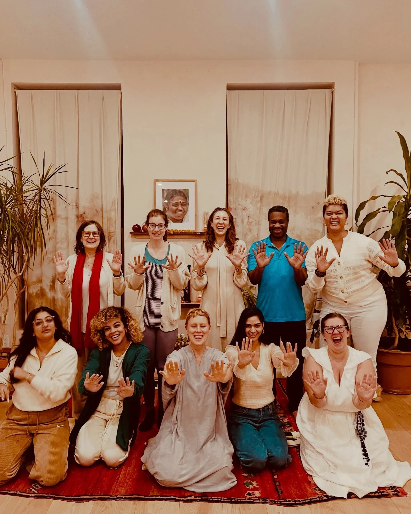 So many wonderful people to be thankful for who make up our community!
✨💛✨
Thank you for healing with us.
✨💛✨
It&rsquo;s a gift every day to create new memories with practitioners, students, and clients!