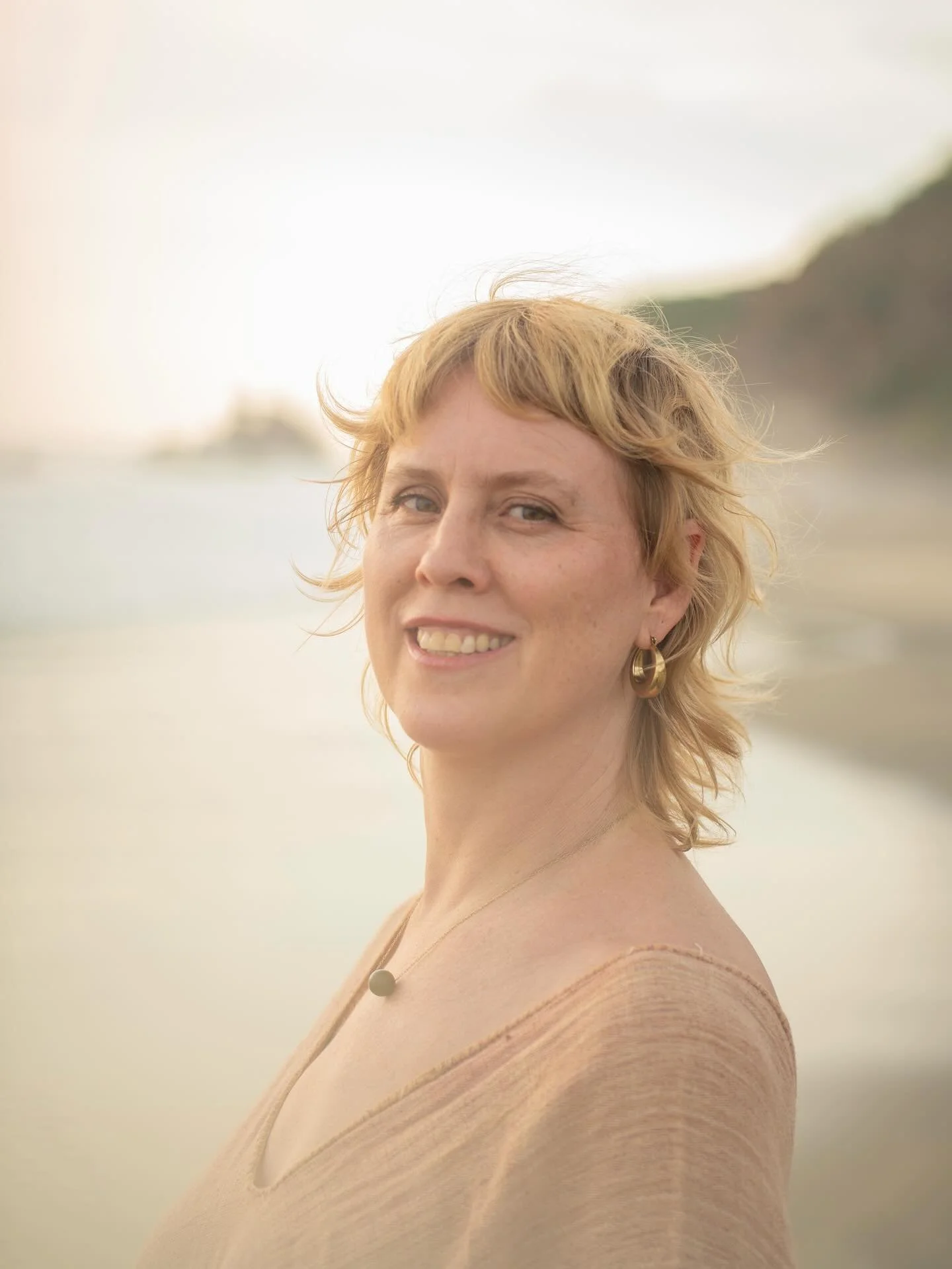 Gracias M&eacute;xico for my time in your embrace. 
🙏🏽🙏🏽🙏🏽🙏🏽🙏🏽
Hello NYC! She&rsquo;s back ~~~ @lisanelsonlevine 
🙌🙌🙌🙌
Thank you @natalya.tarankova for the beautiful photos. 
🩵🩵🩵
Thank you @eltriangulo_mazunte for holding me. 
☀️☀️
T