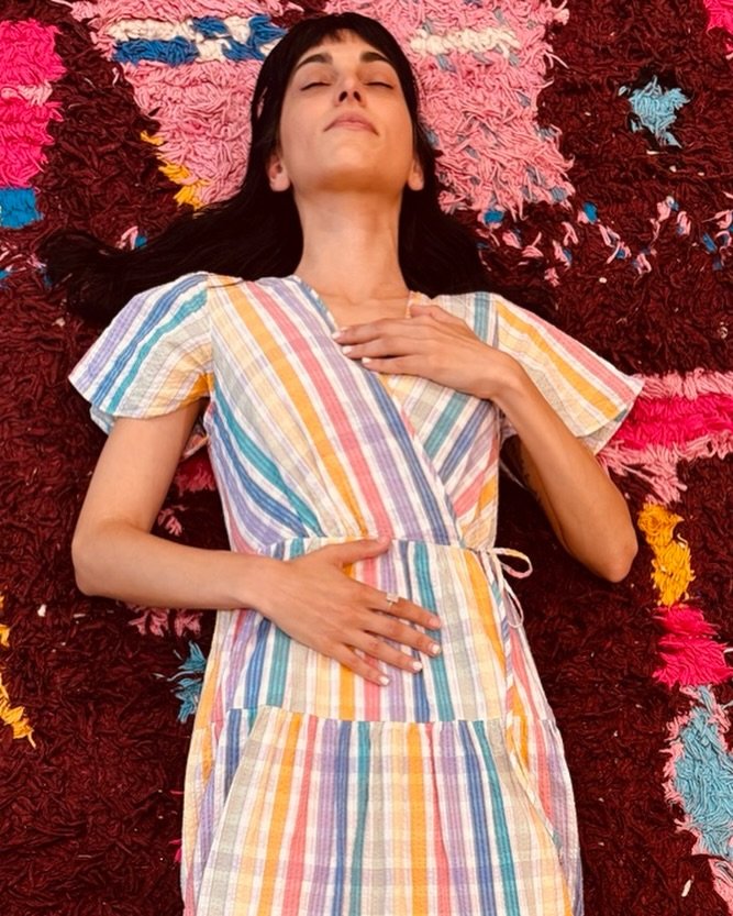 The Gemini Super Full Moon is rising! And ready to reveal what&rsquo;s been waiting to surface.
💕🌿🩷
Join Mina Bahadori for an evening of clarity, connection, and release, guided through gentle movement, psychic healing visualization, and reiki-inf