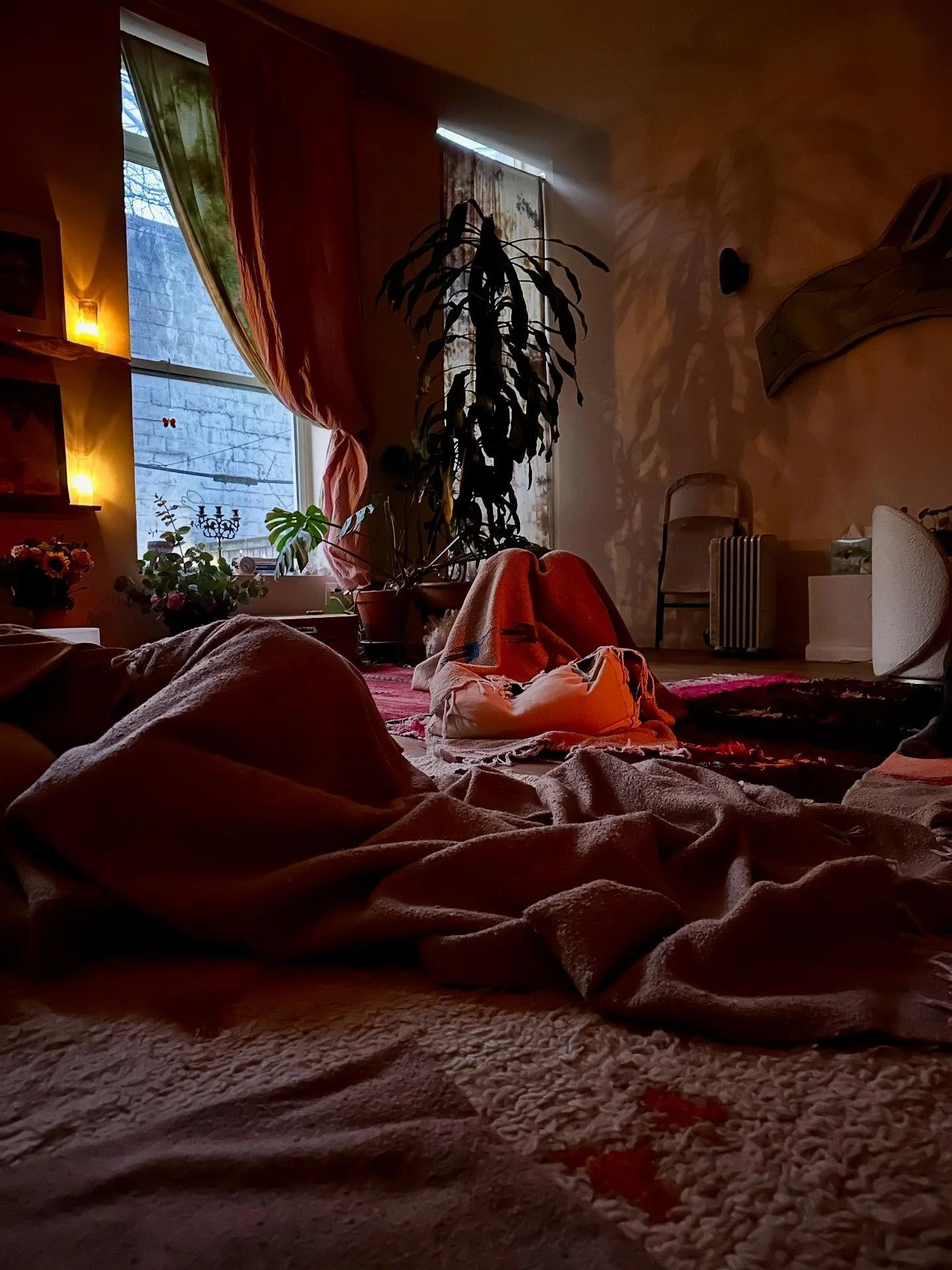 Wishing you a cozy and light filled solstice. 
🙏🏽🔥🙏🏽🔥🙏🏽
maharose.com