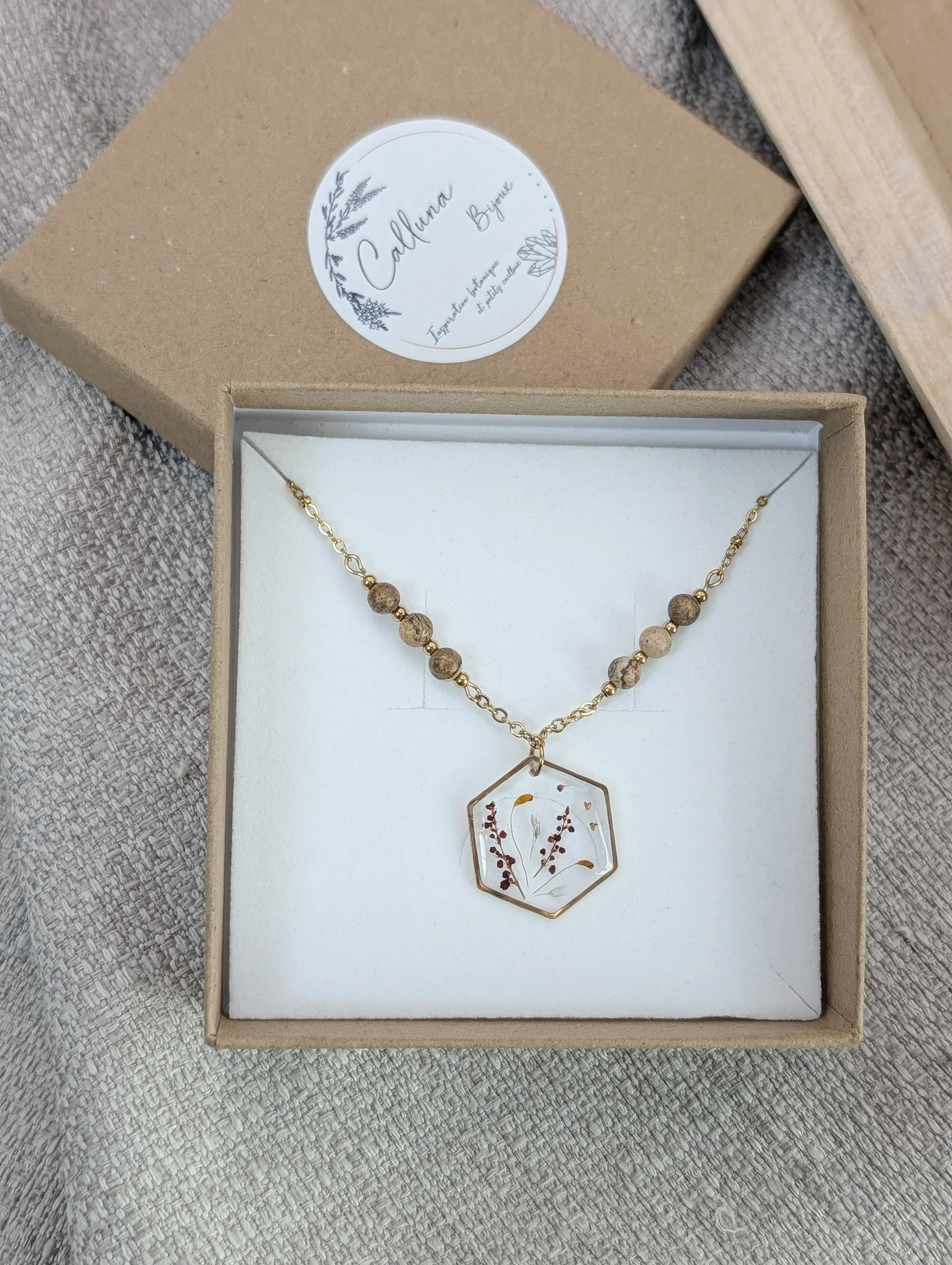 Collier pierres et petites oseilles