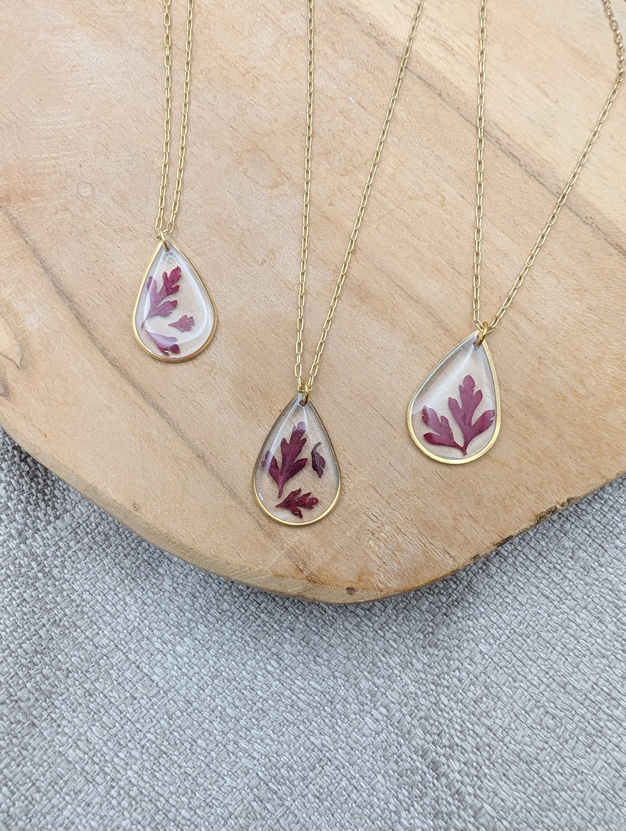 collier goutte geranium sauvage