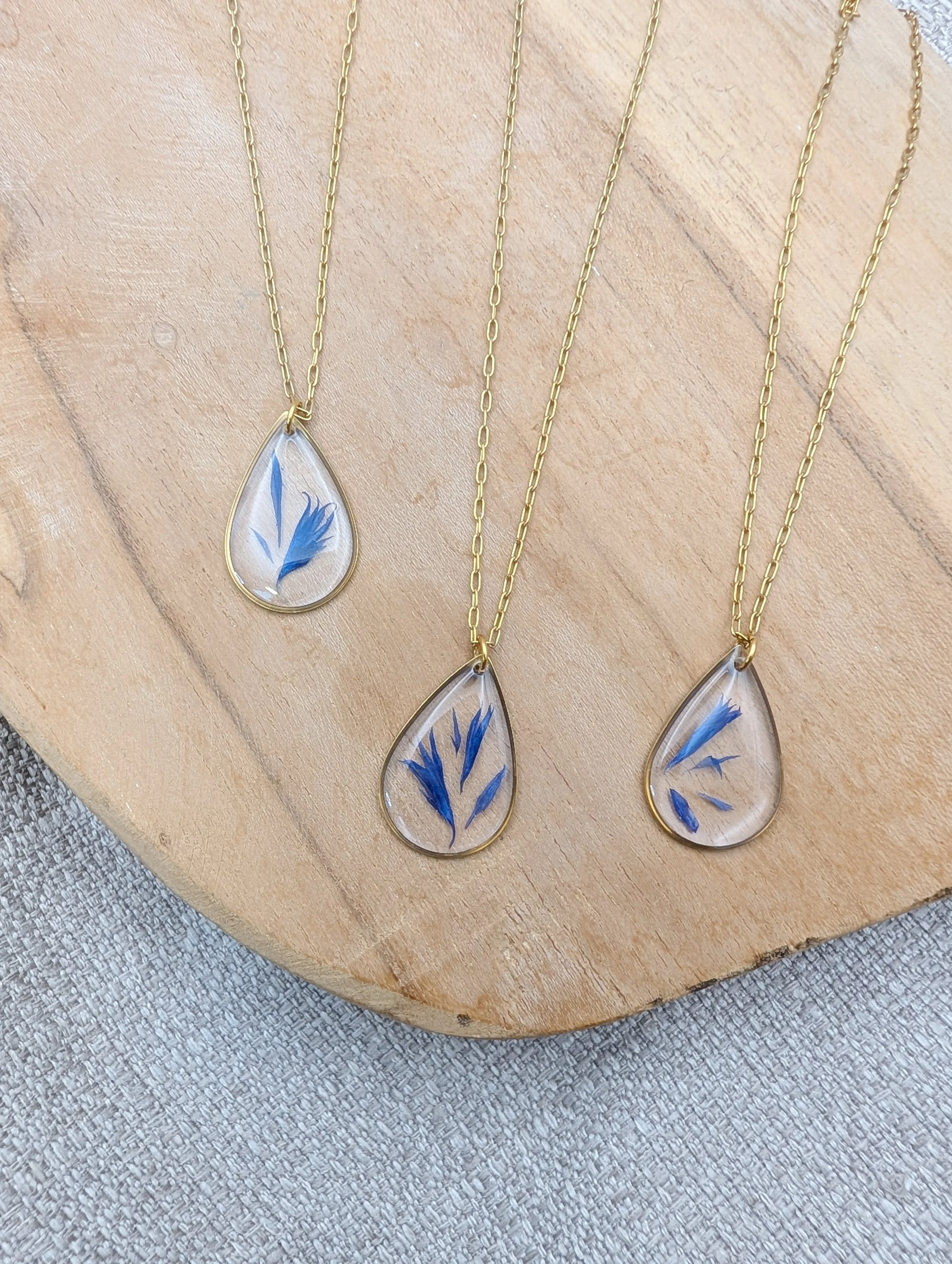 Collier goutte bleuet