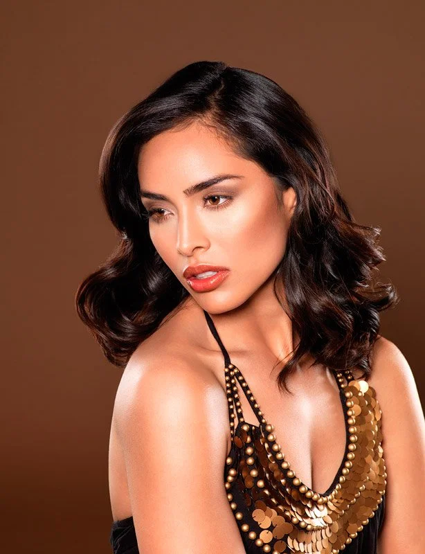 Adriana_orange_A_0111.jpg