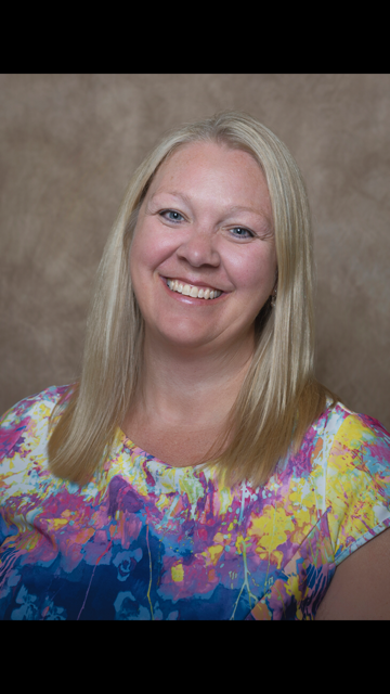 Tara Barnard professional headshot