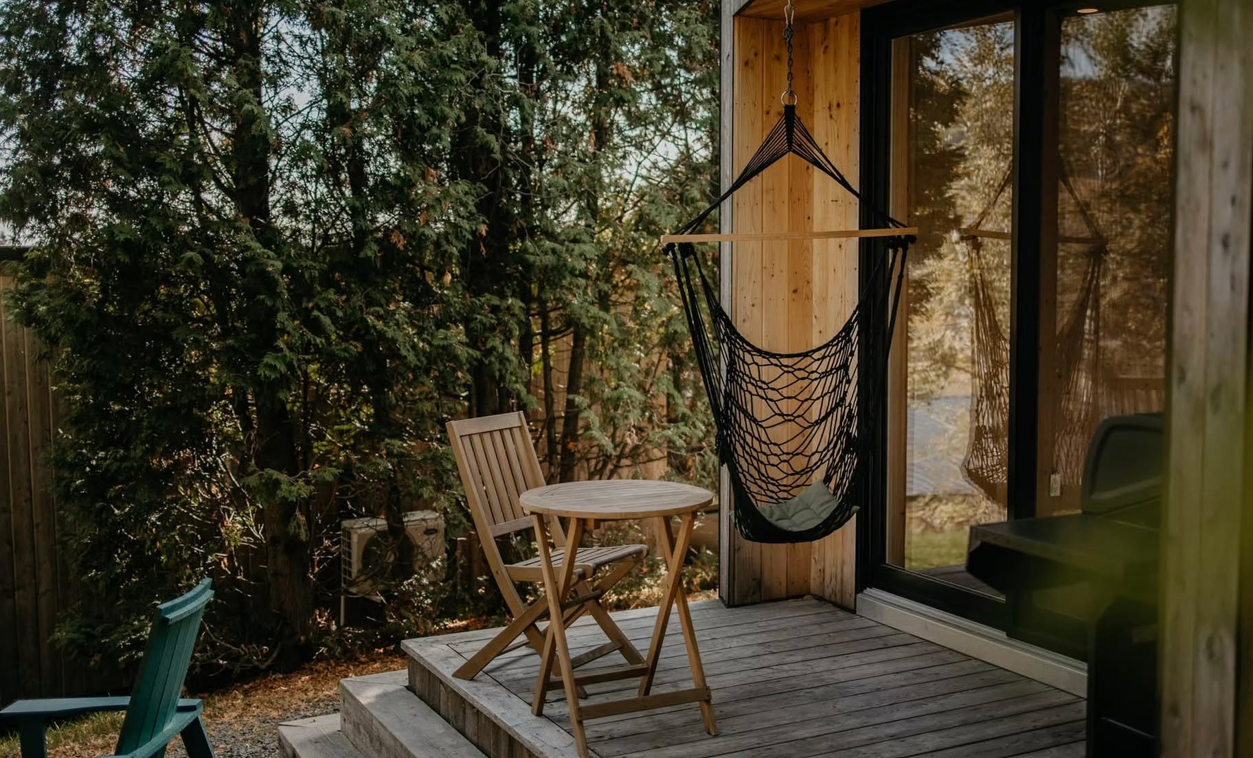 ...💛

Je veux te parler d'une chose dont on parle rarement ouvertement.

L'argent.

Combien de fois tu t'es dit " je sais que &ccedil;a me ferait du bien, mais je ne peux pas me le permettre"?
Et tu as laiss&eacute; passer quelque chose qu