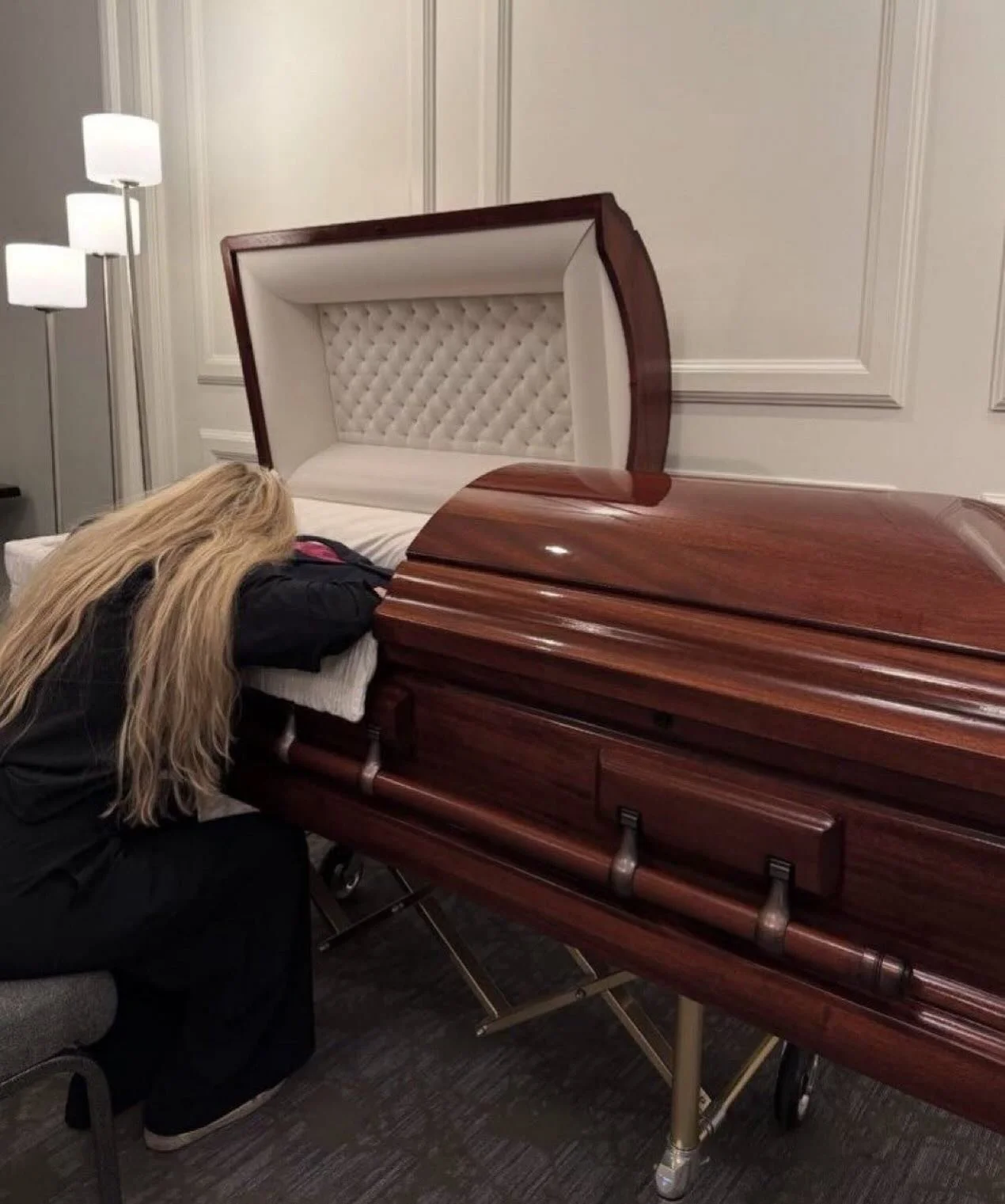 💔💔💔 
I&rsquo;m at a loss for words still. I&rsquo;ve been praying and hugging my husband a bit tighter. 
.
.
.
.
.
.
#tpusa #charliekirk #heartbreak