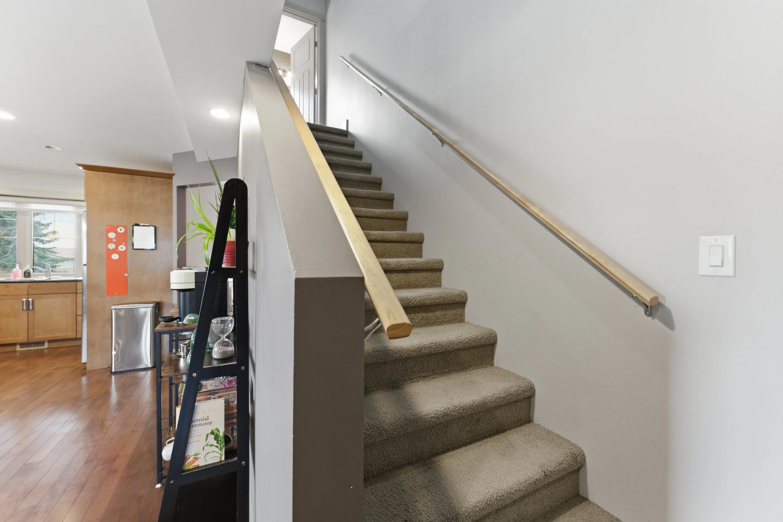 1059 Parker Ave-21.jpg