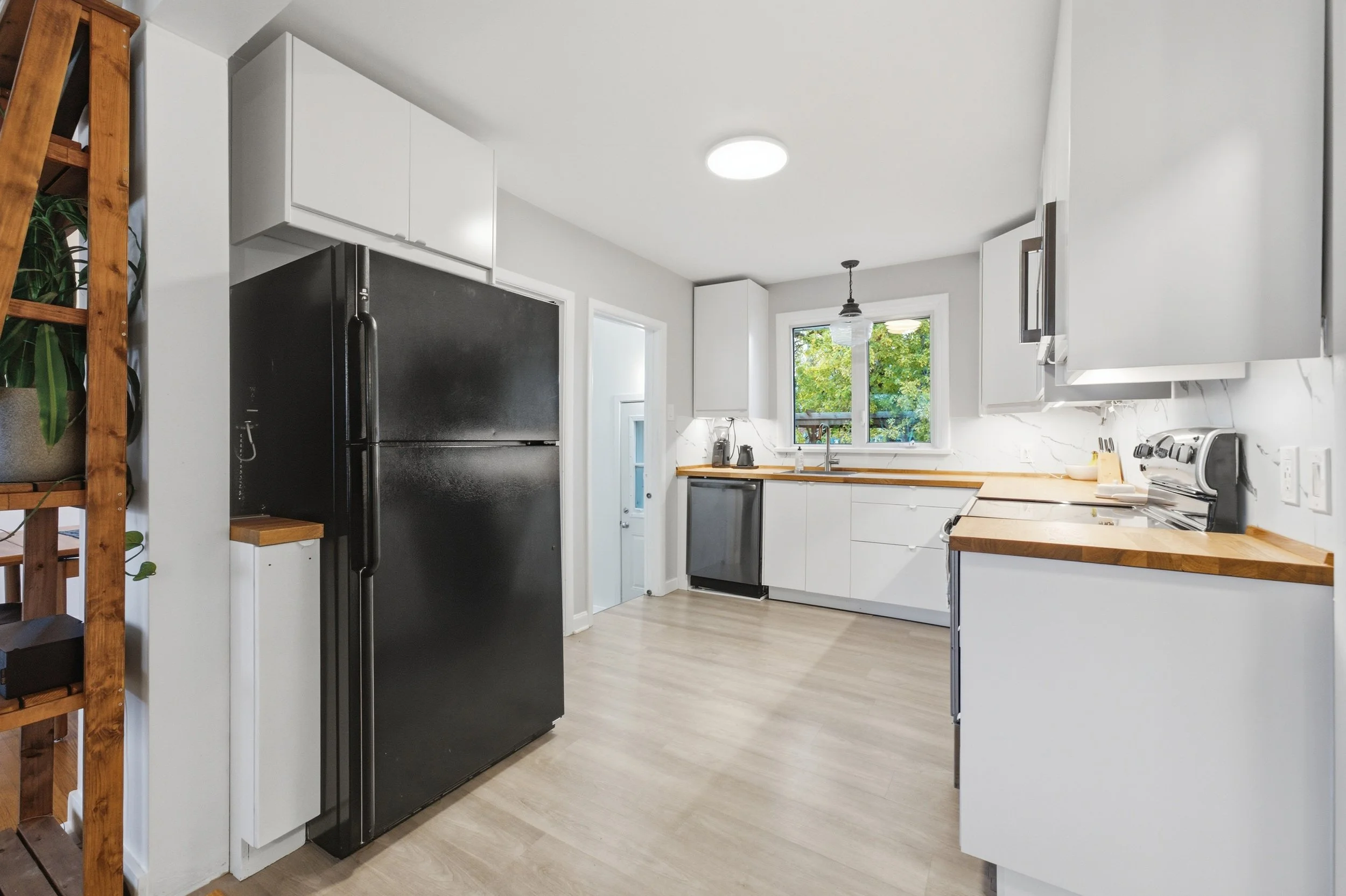 450Beaverbrook St-22.jpg