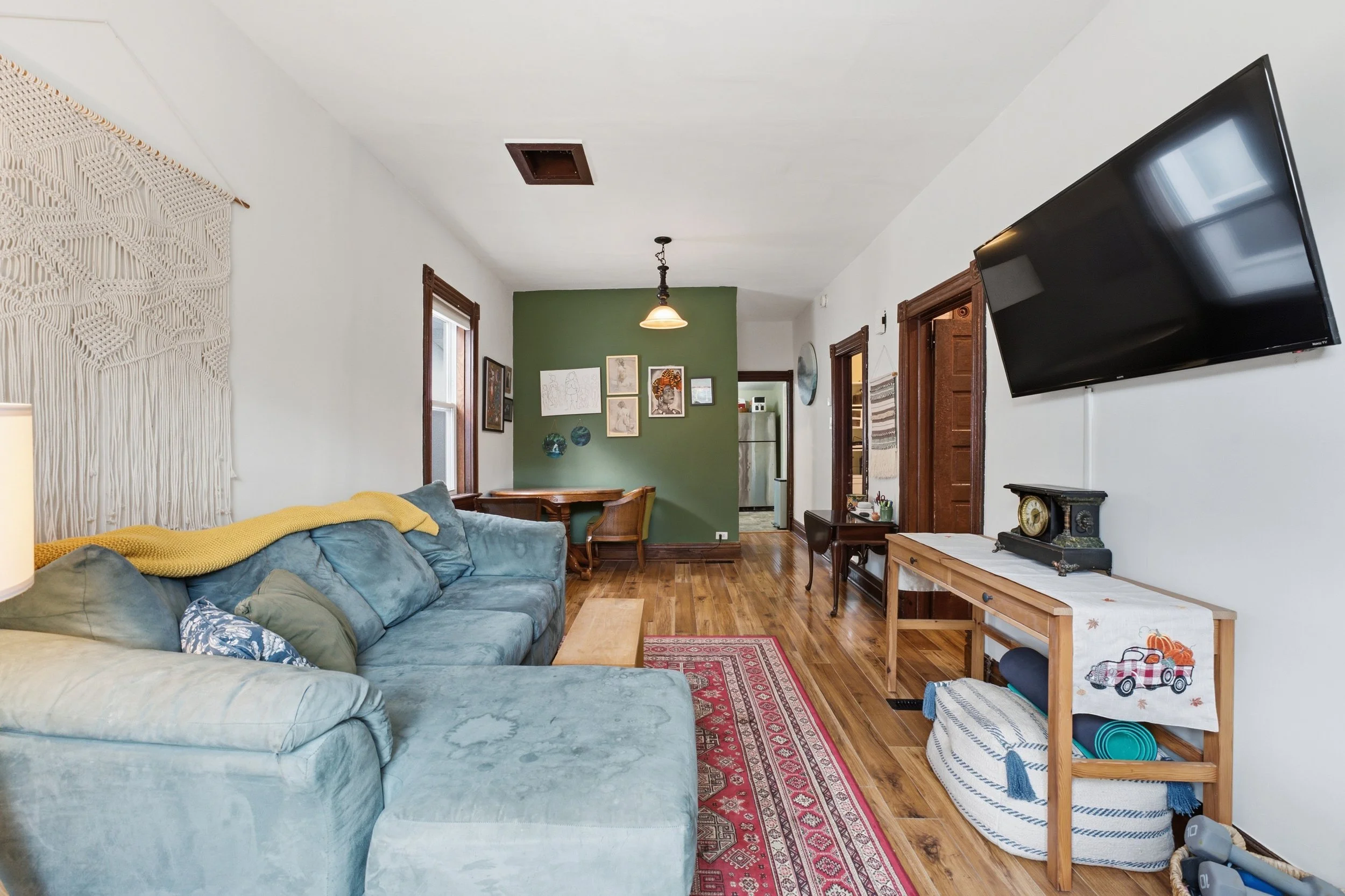 177 Johnson Ave W-9.jpg