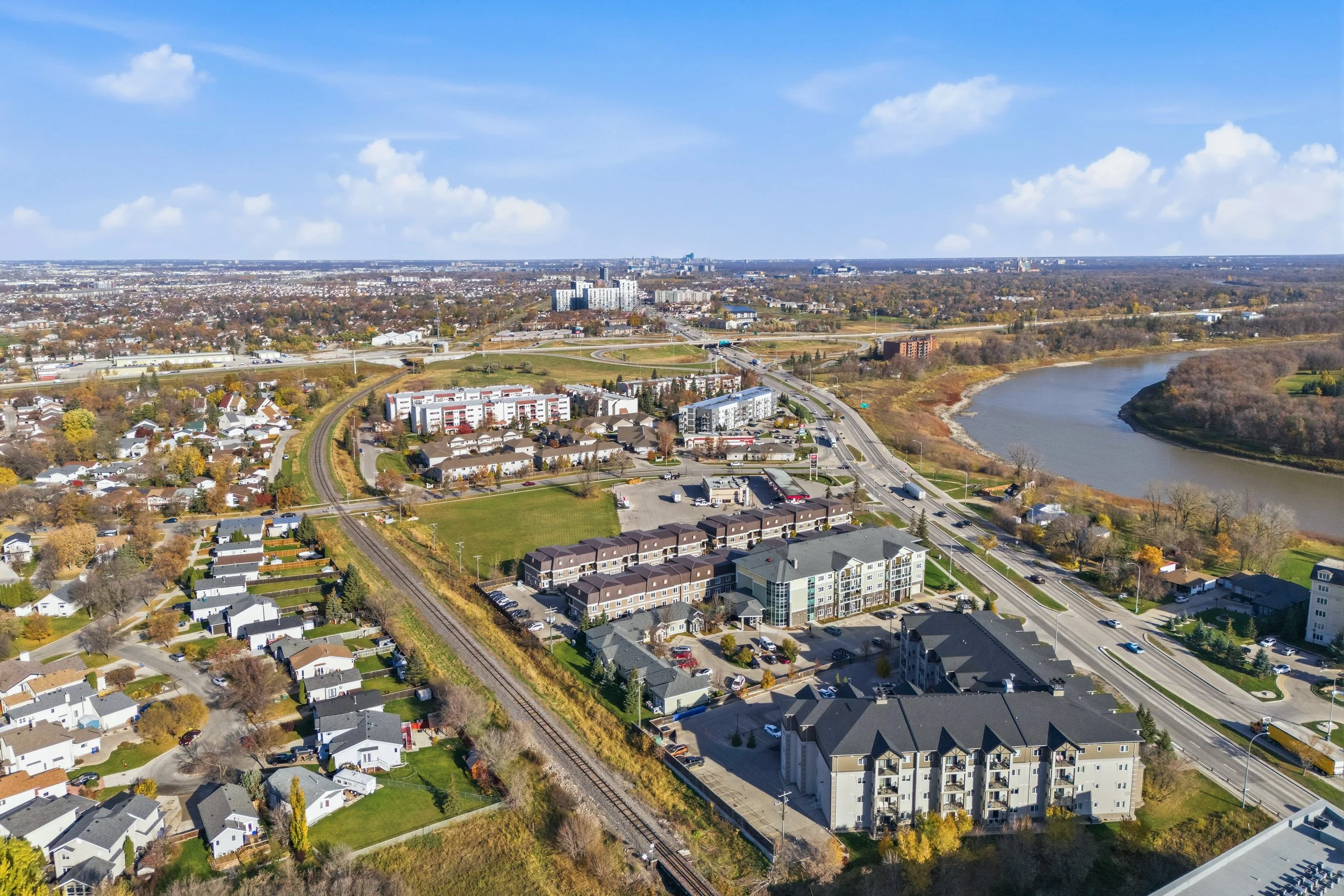 5-3377 Pembina Ave-49.jpg
