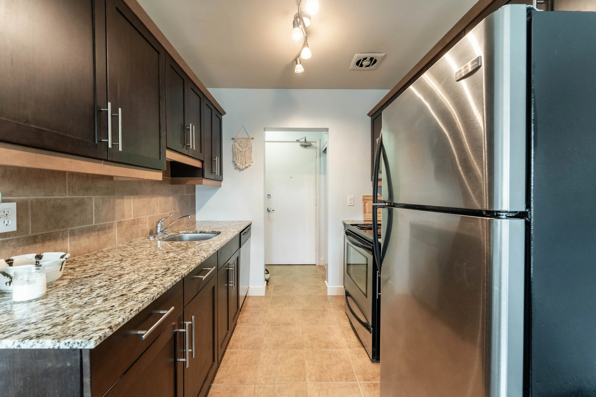 304-565 Corydon-18.jpg