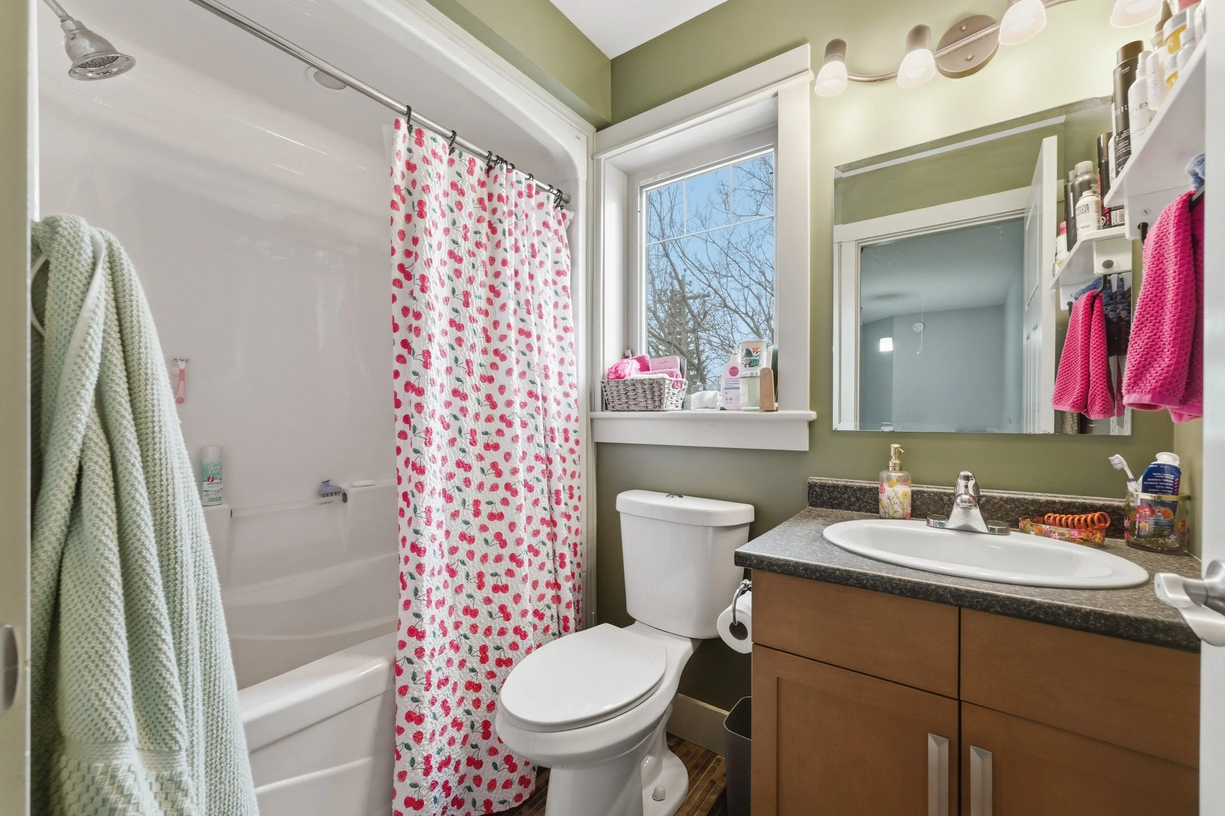 1059 Parker Ave-23.jpg