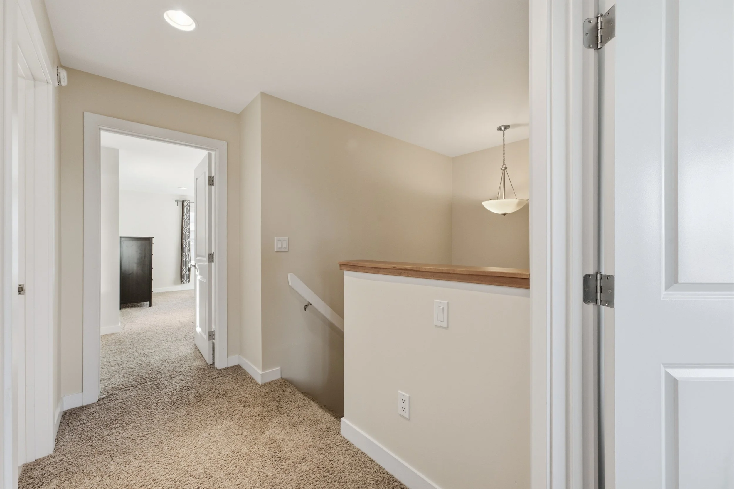 5-3377 Pembina Ave-22.jpg