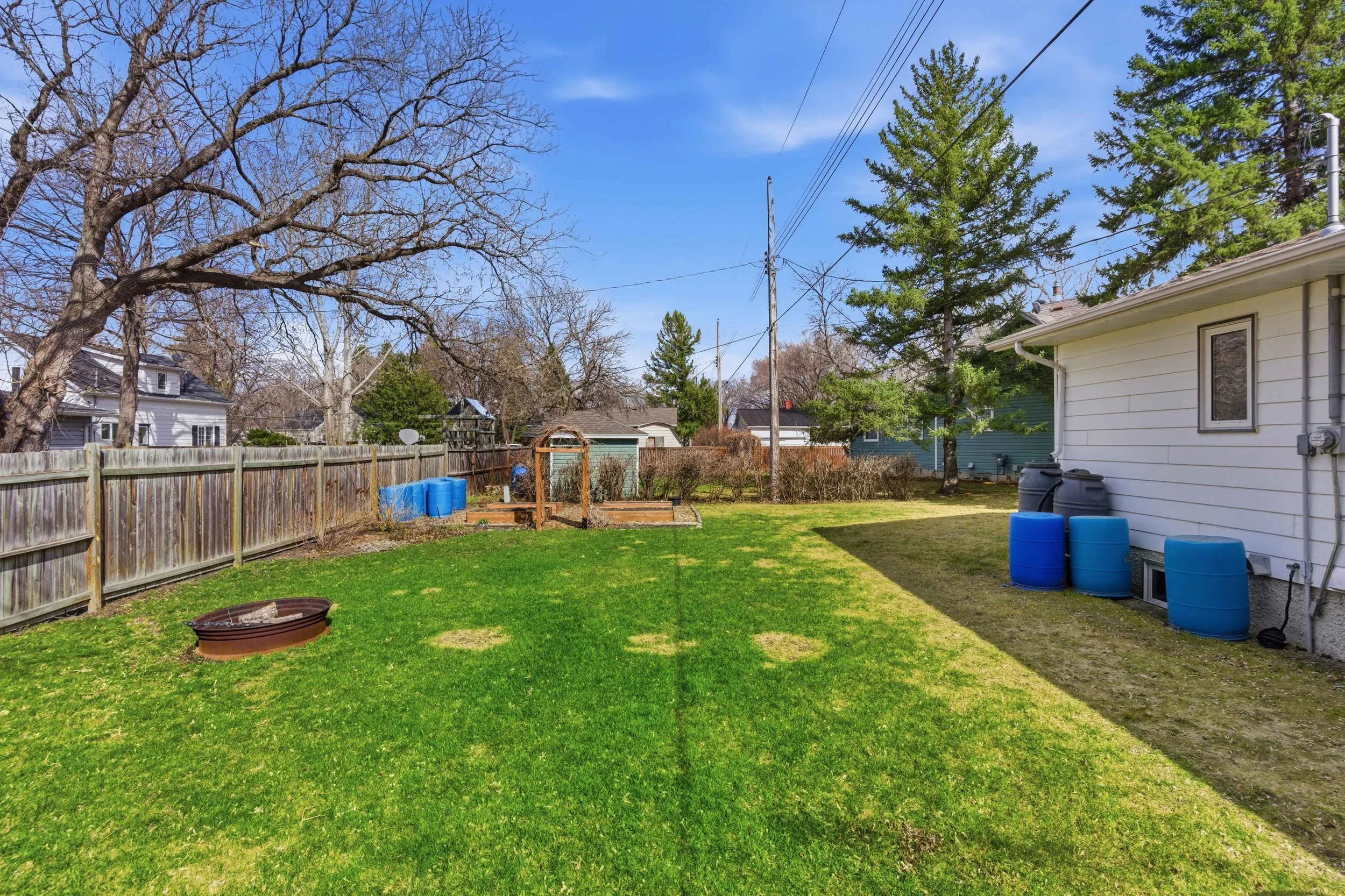 55 Spruce Cres-42.jpg