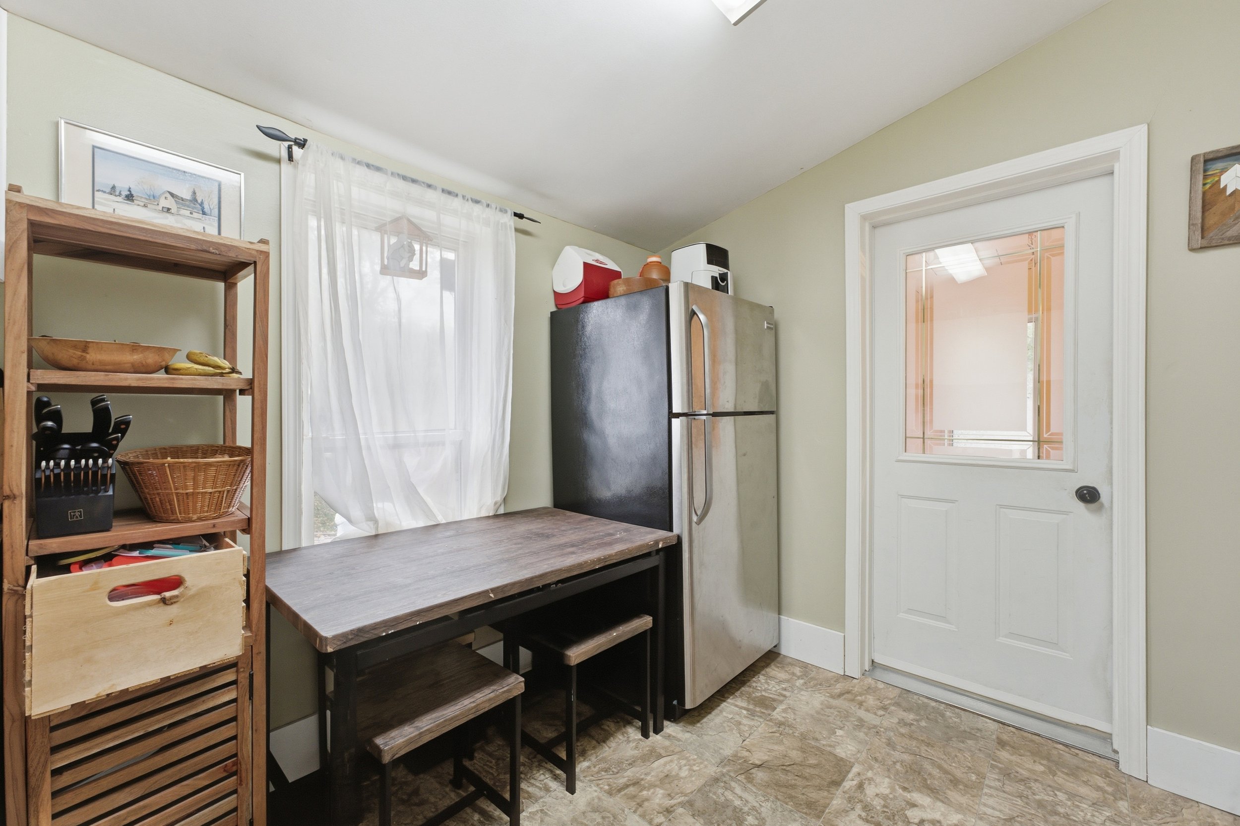 177 Johnson Ave W-17.jpg