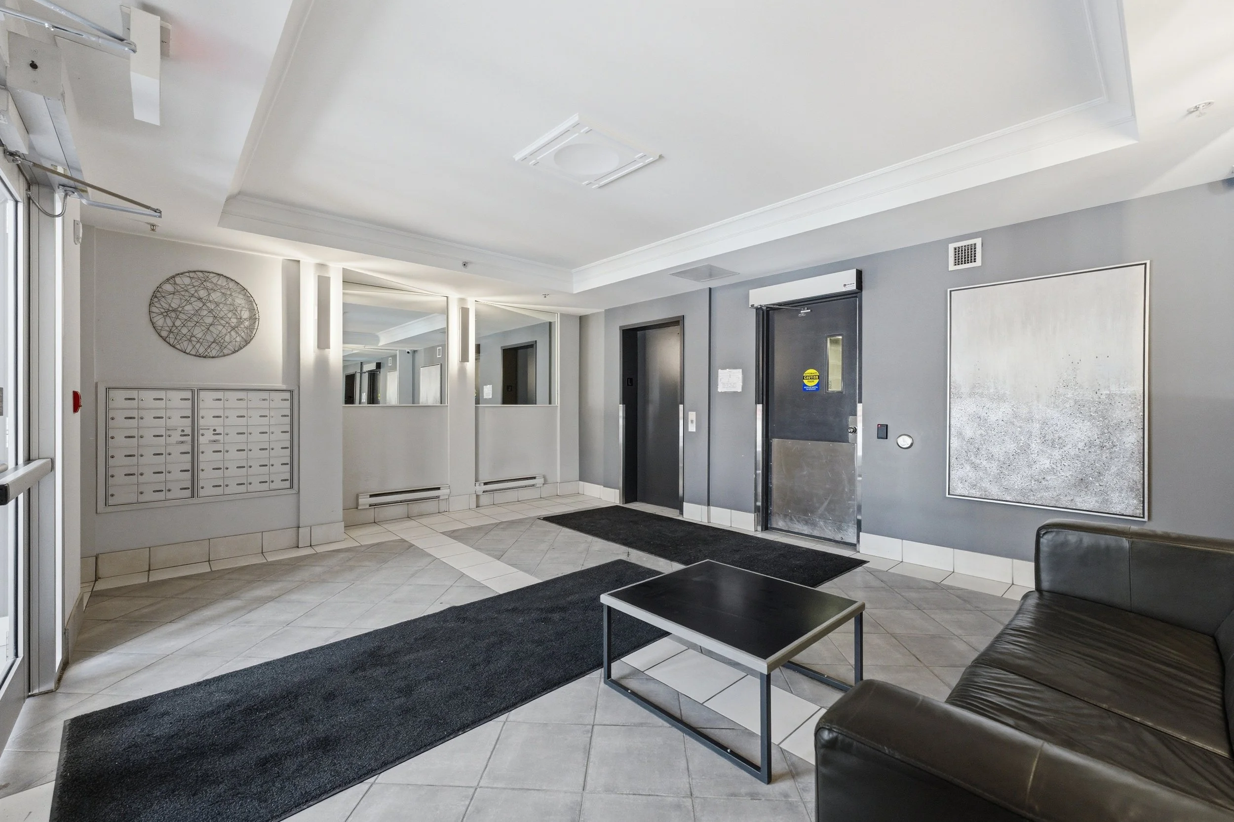 312-99 Gerard St-4.jpg