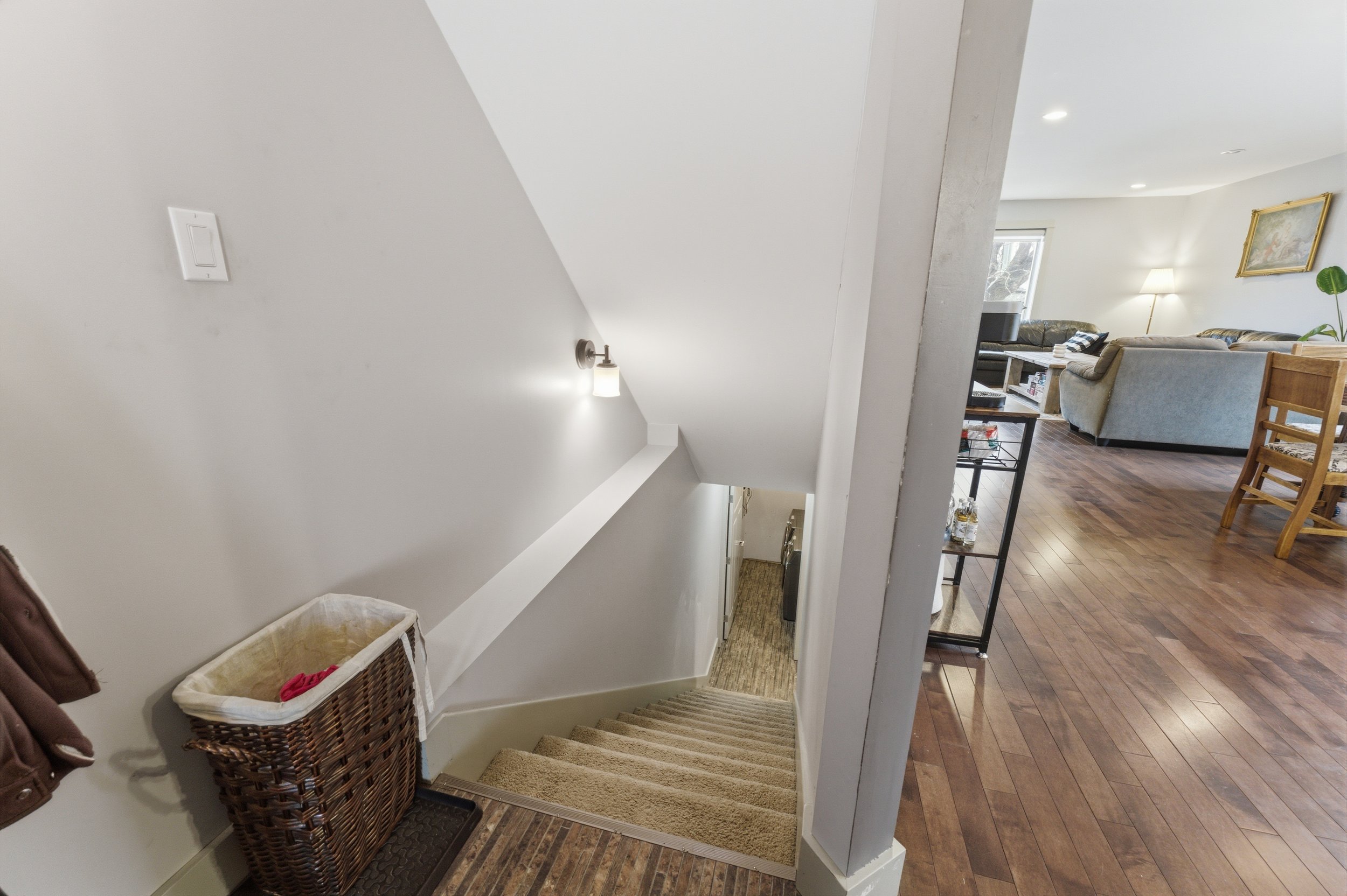 1059 Parker Ave-33.jpg