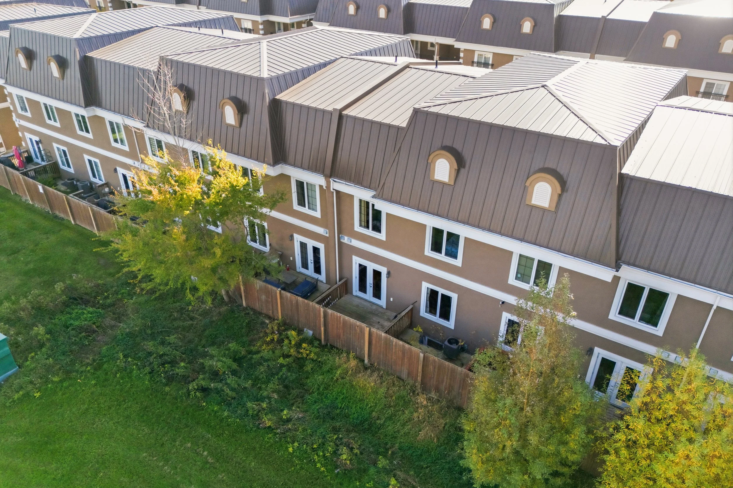 5-3377 Pembina Ave-45.jpg