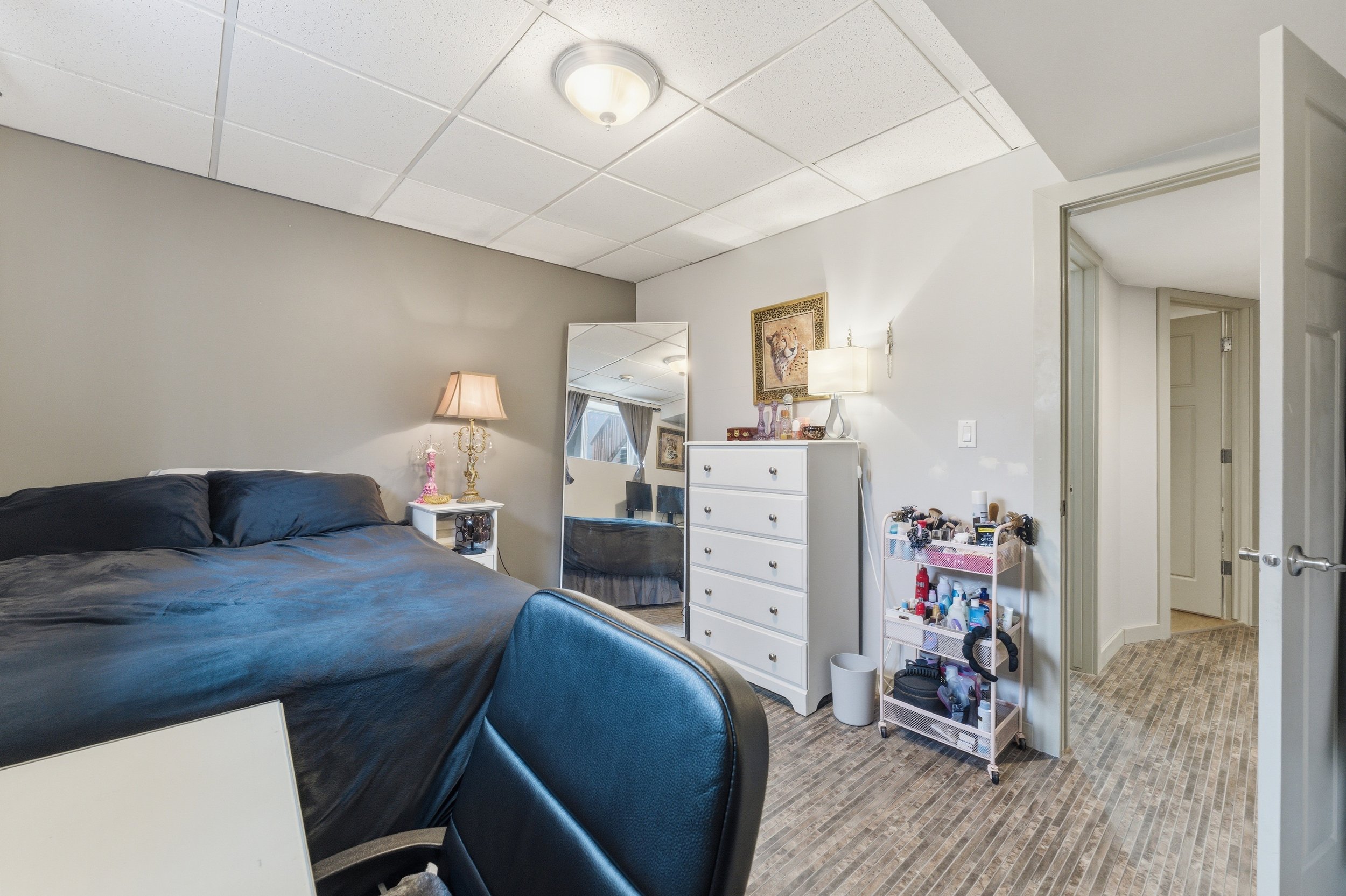 1059 Parker Ave-36.jpg