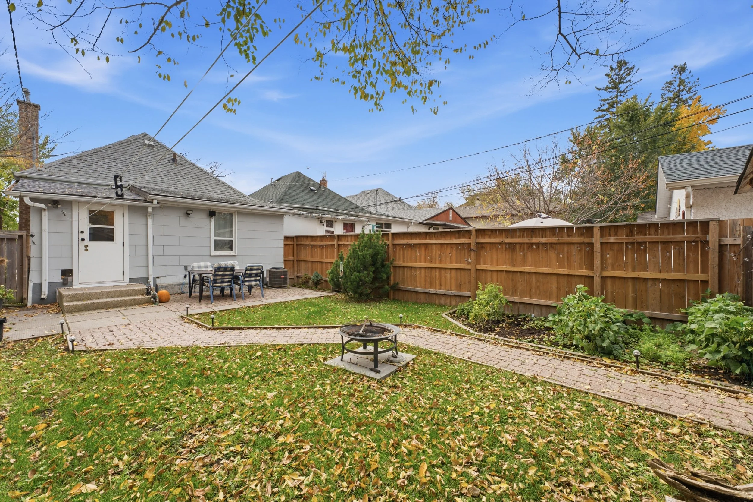 177 Johnson Ave W-37.jpg