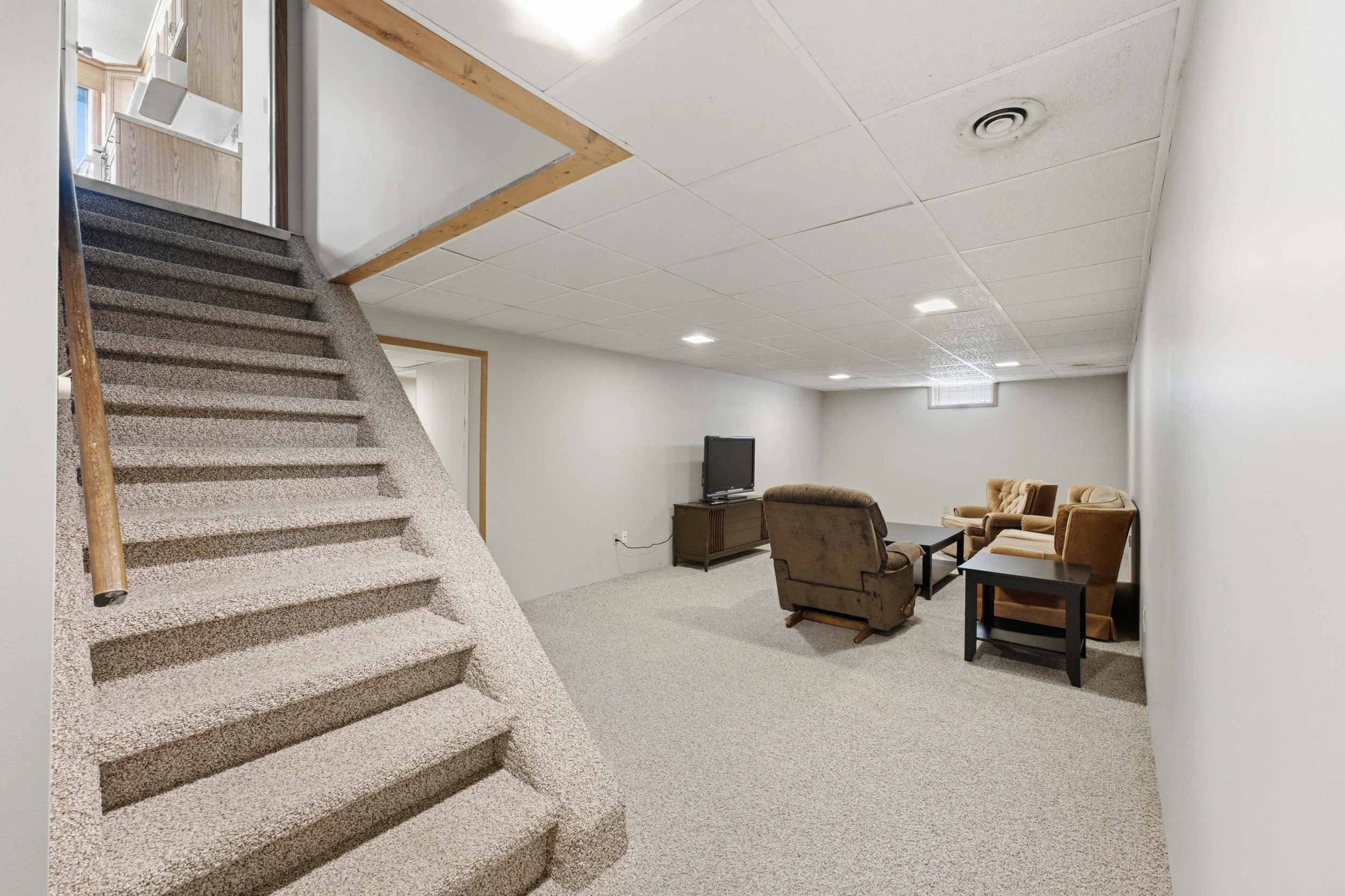 31 Dells Cres-29.jpg