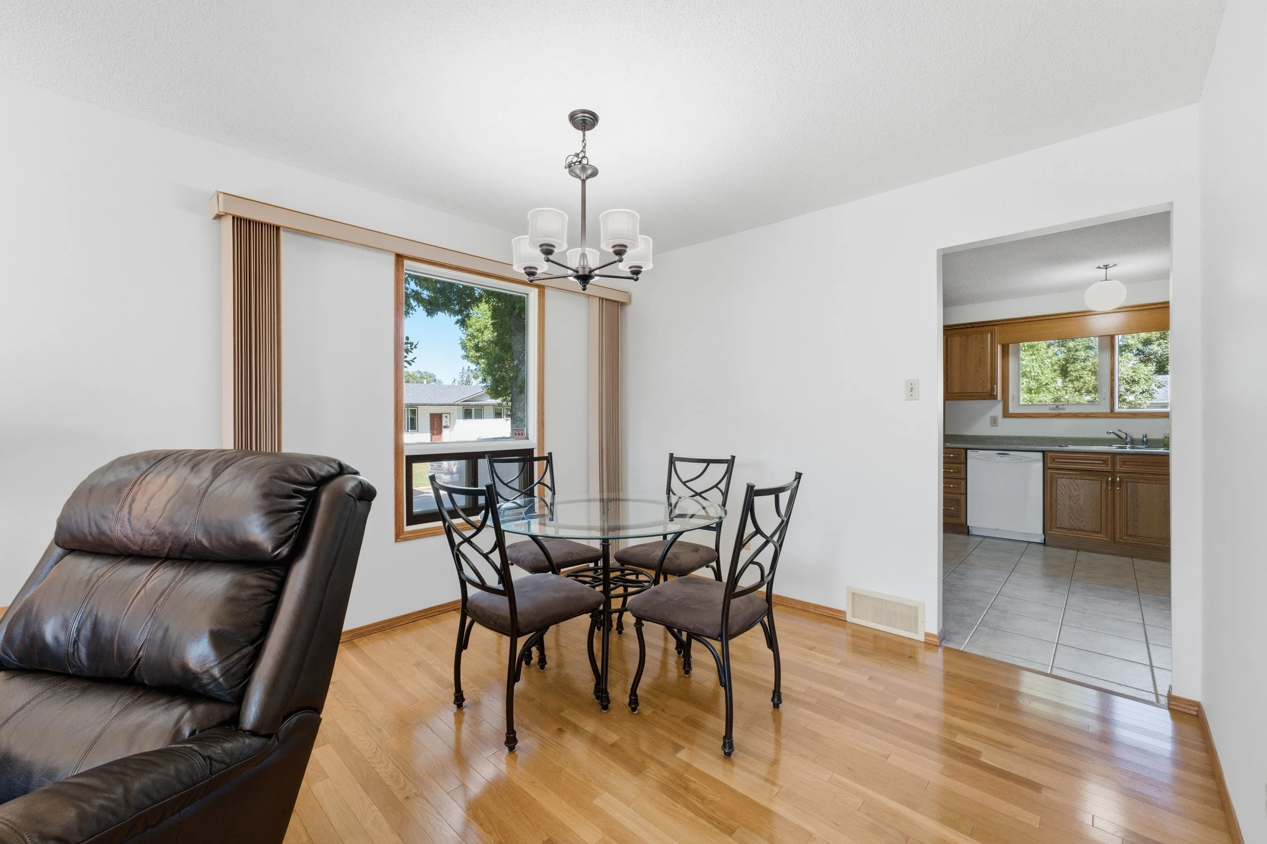 31 Dells Cres-9.jpg