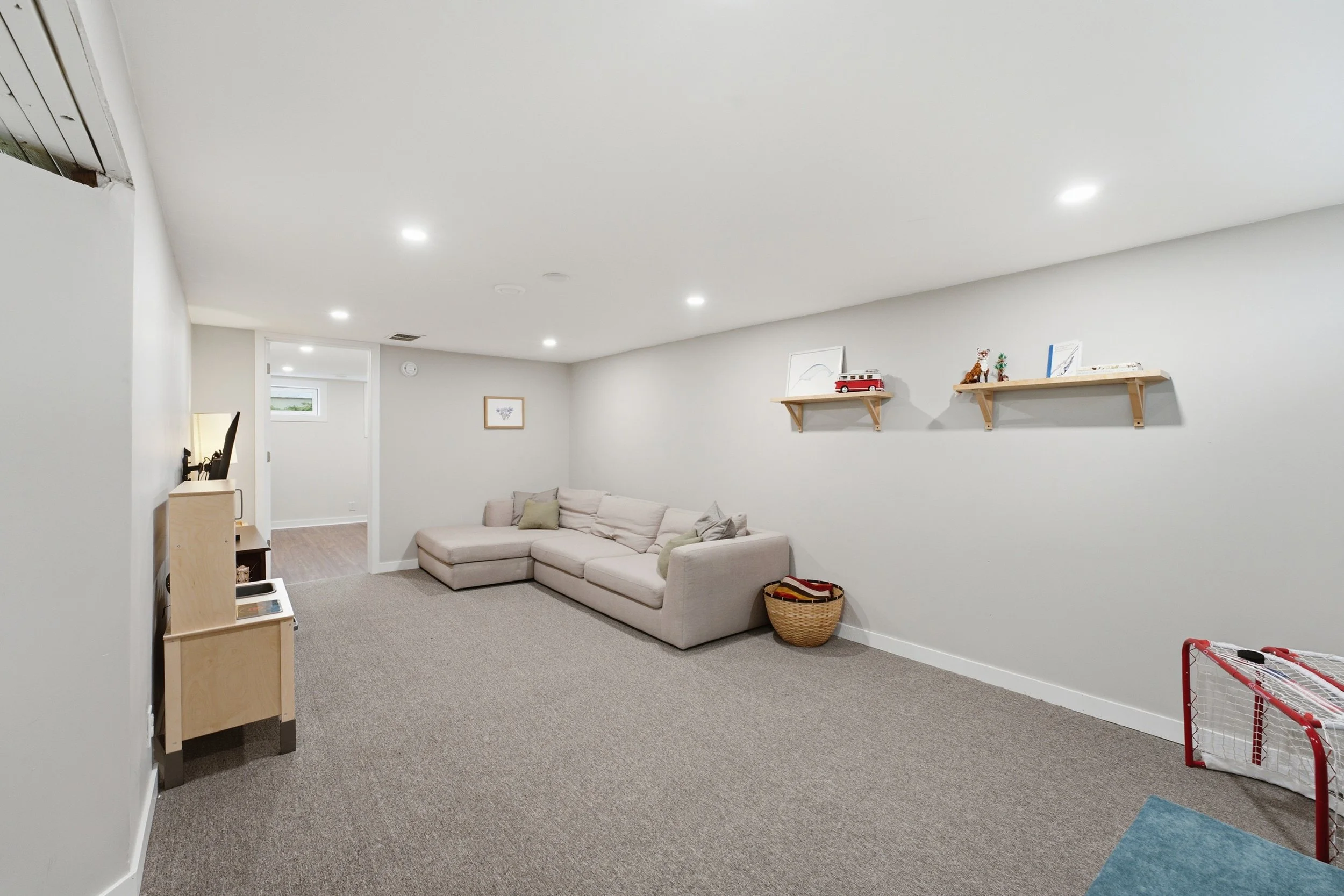 450Beaverbrook St-30.jpg