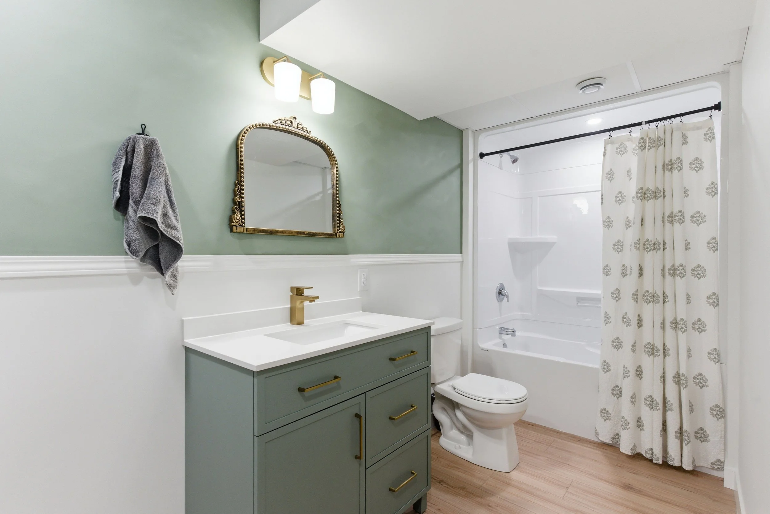 55 Spruce Cres-35.jpg