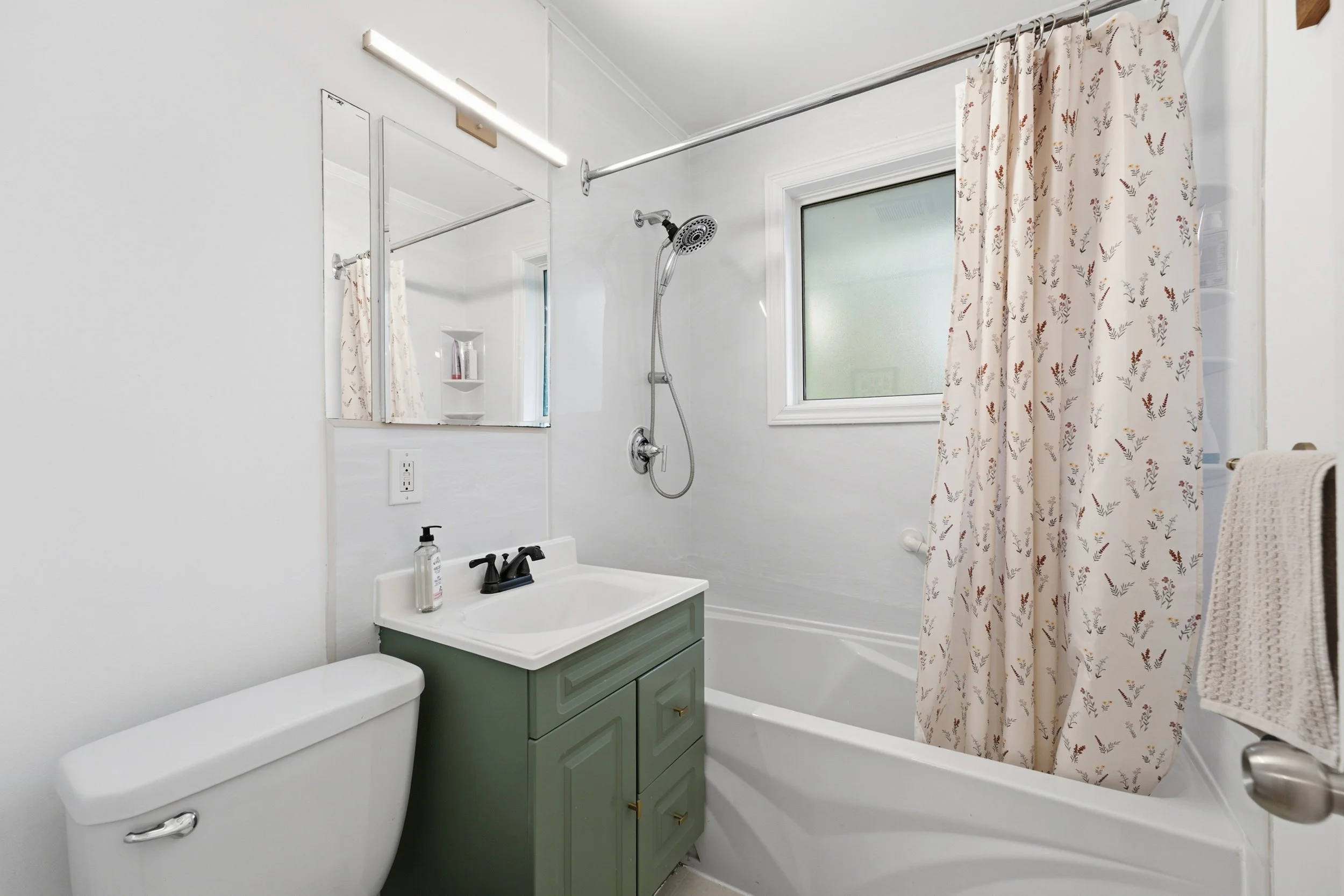 450Beaverbrook St-27.jpg