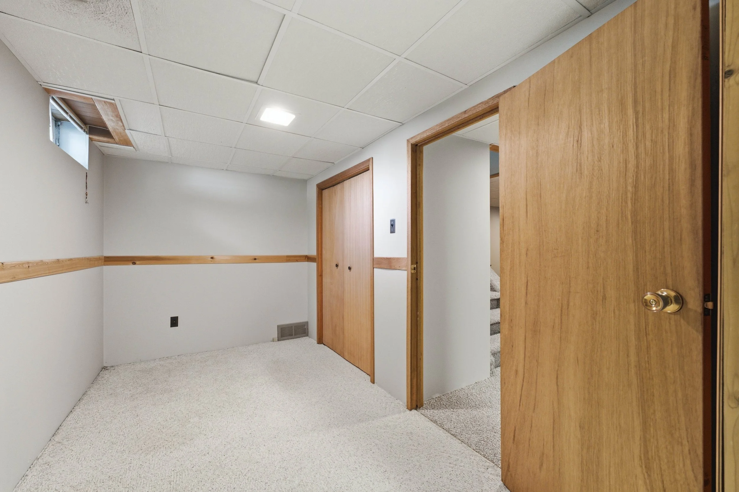 31 Dells Cres-26.jpg