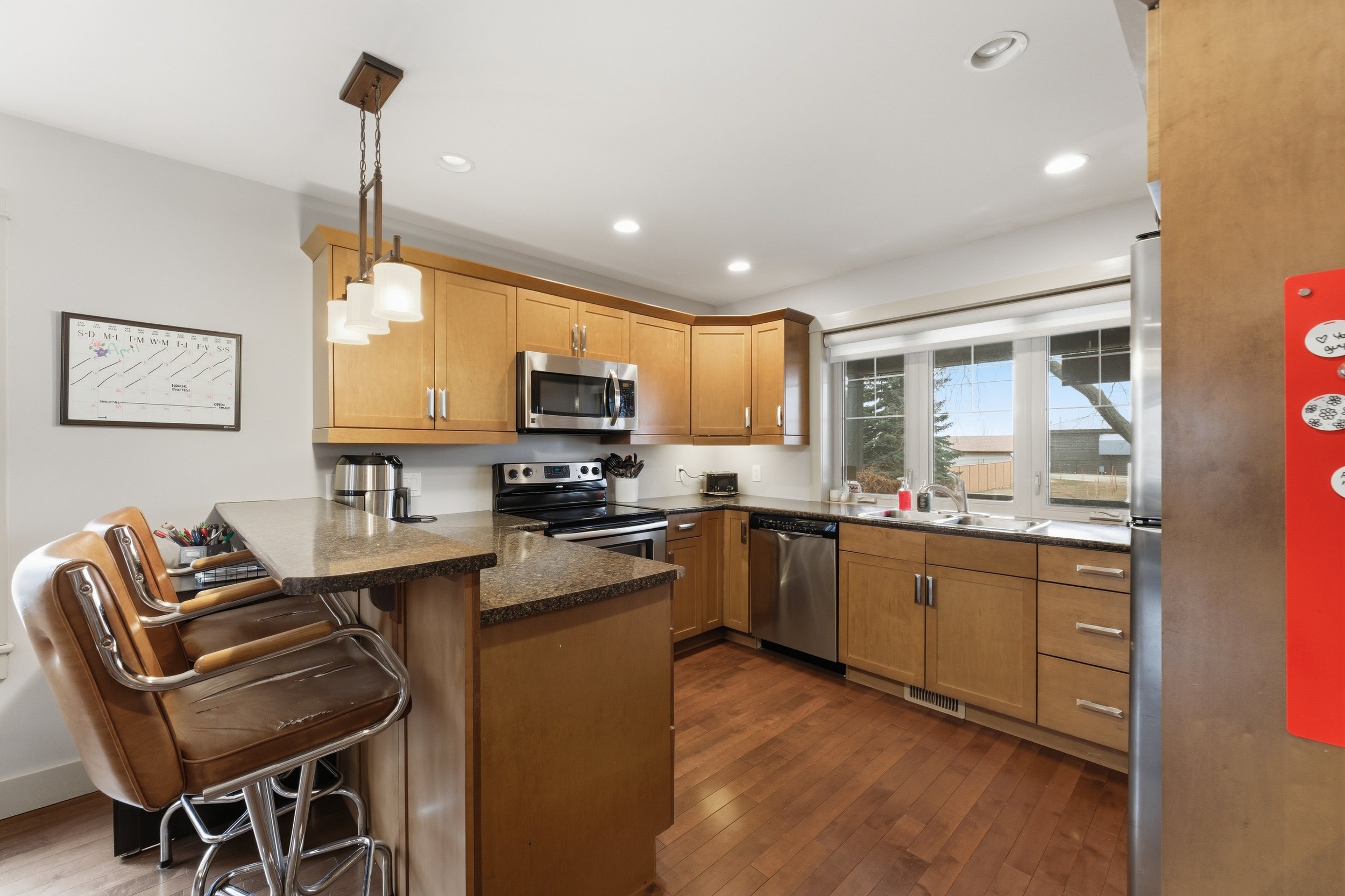 1059 Parker Ave-11.jpg