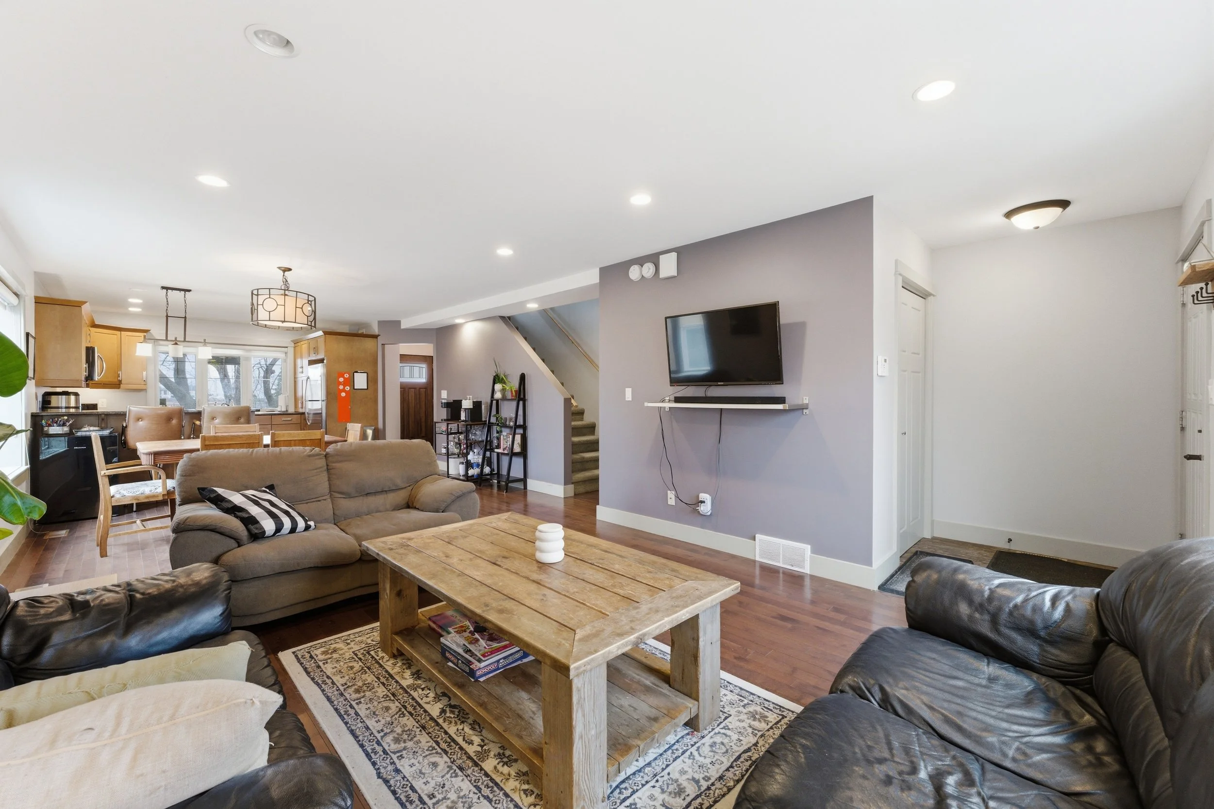 1059 Parker Ave-17.jpg