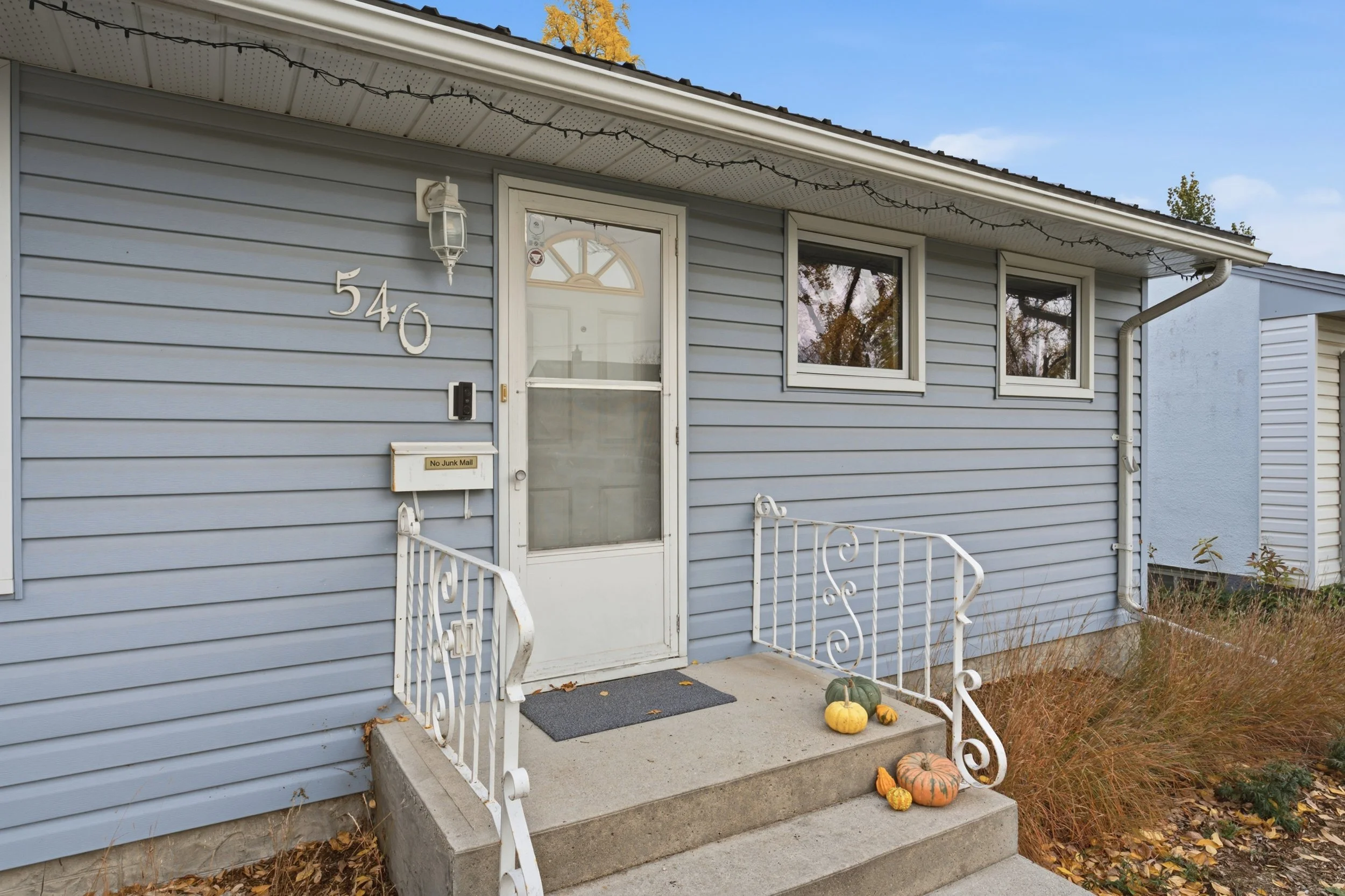 450Beaverbrook St-3.jpg
