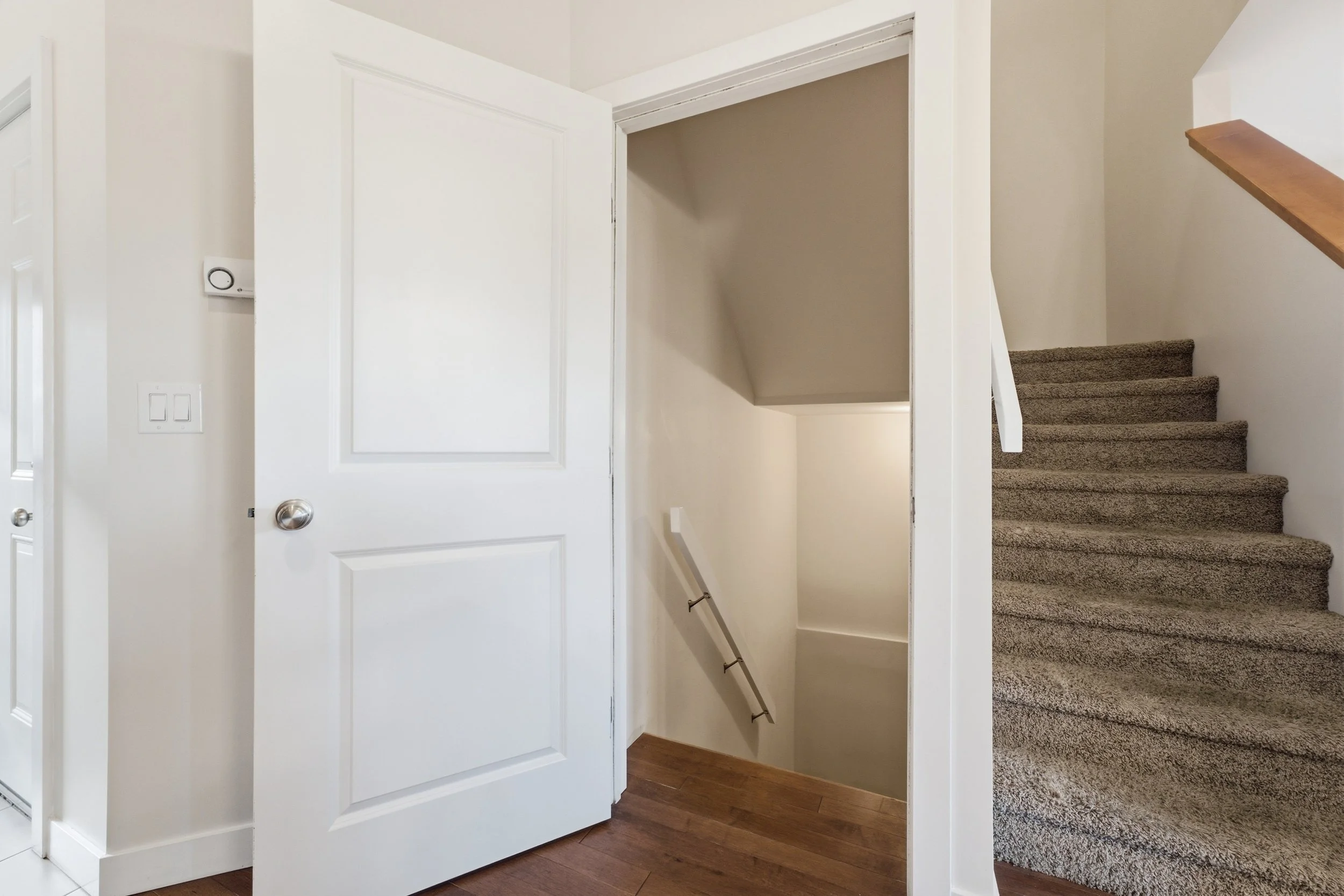 5-3377 Pembina Ave-35.jpg