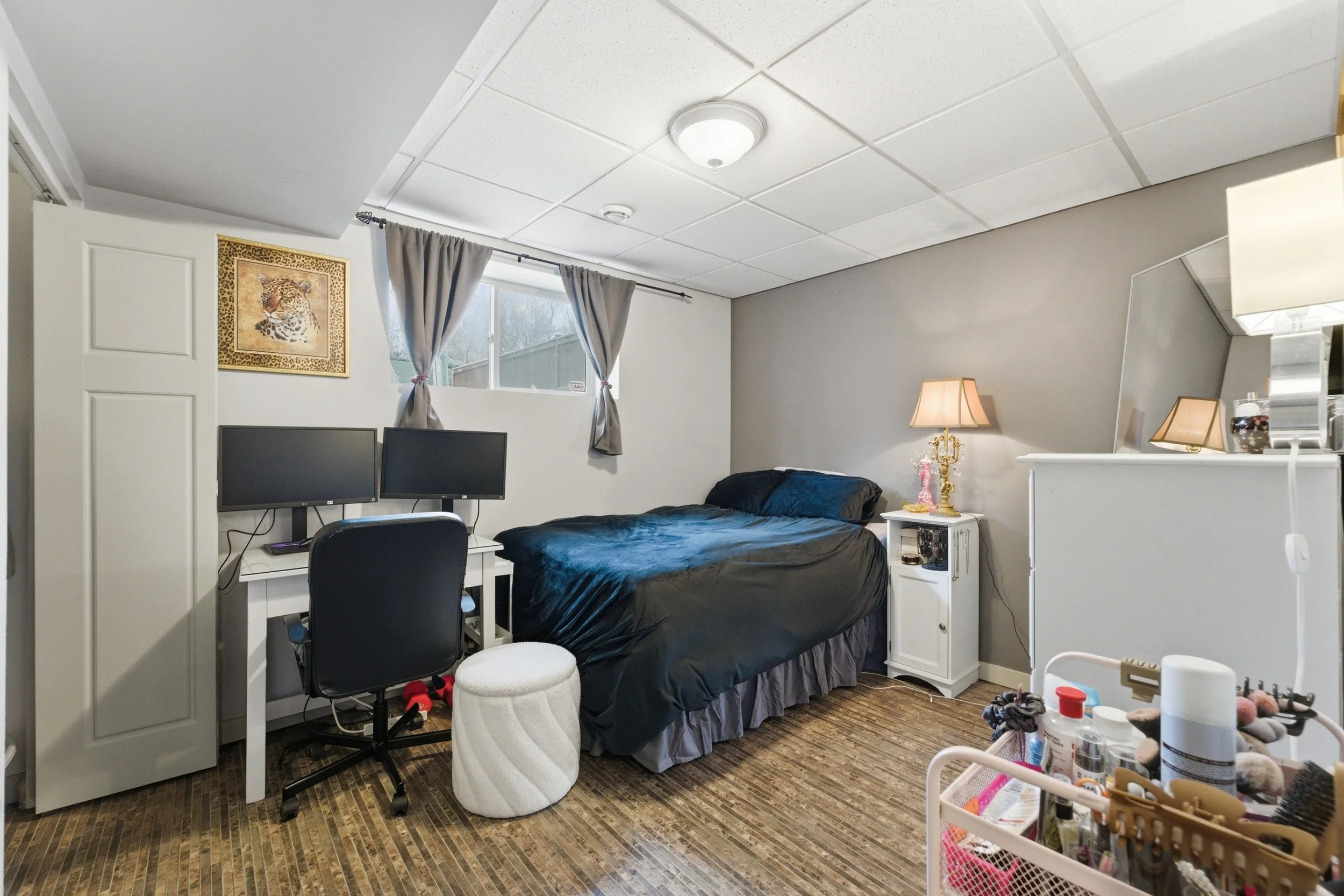 1059 Parker Ave-35.jpg