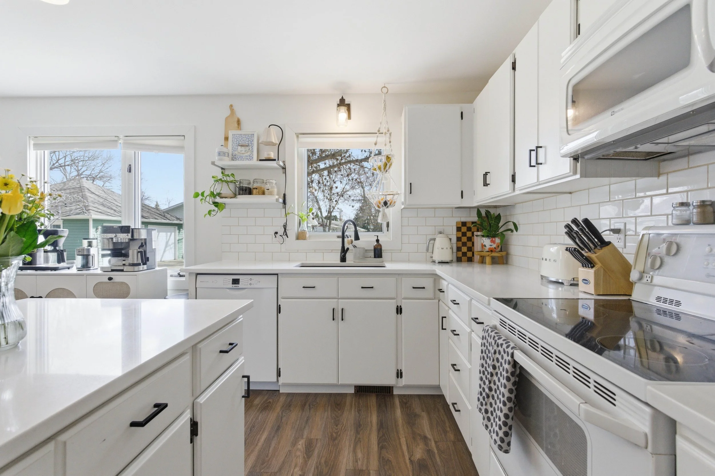 55 Spruce Cres-10.jpg