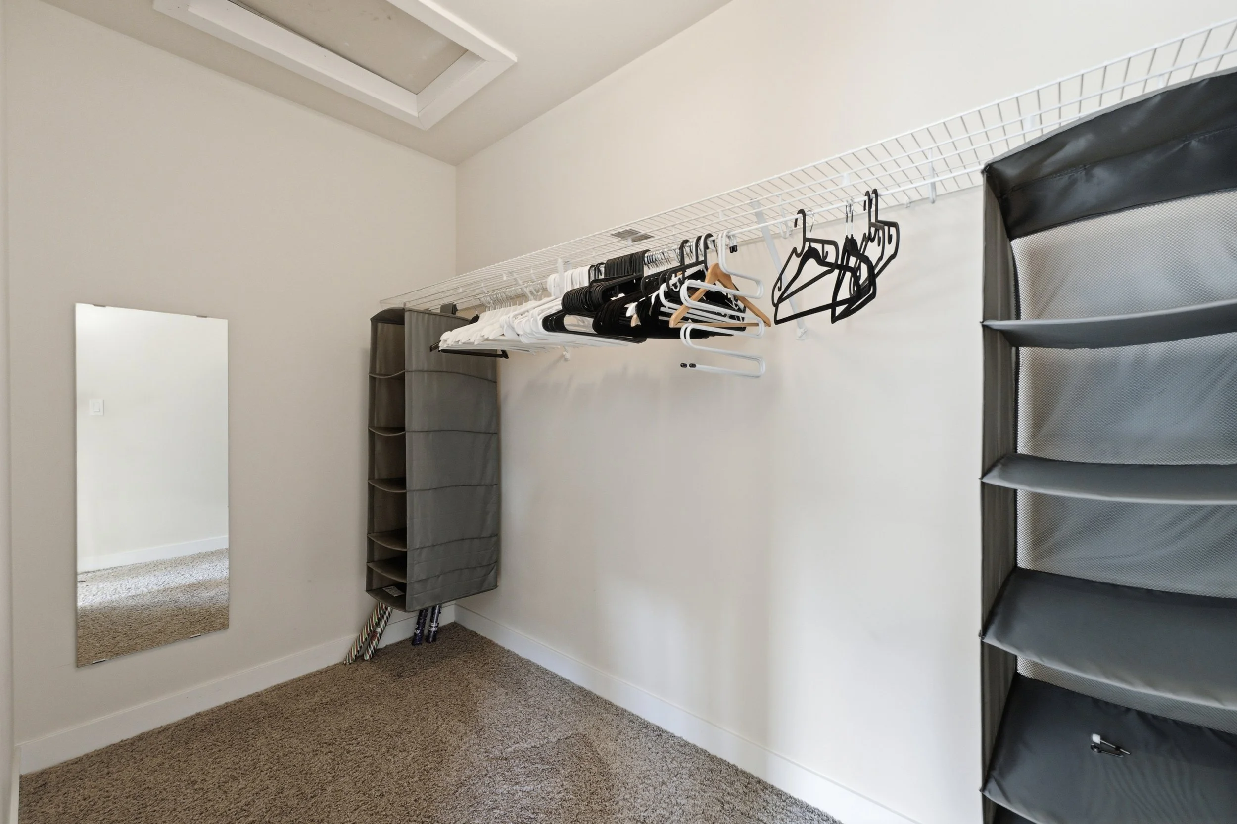5-3377 Pembina Ave-27.jpg