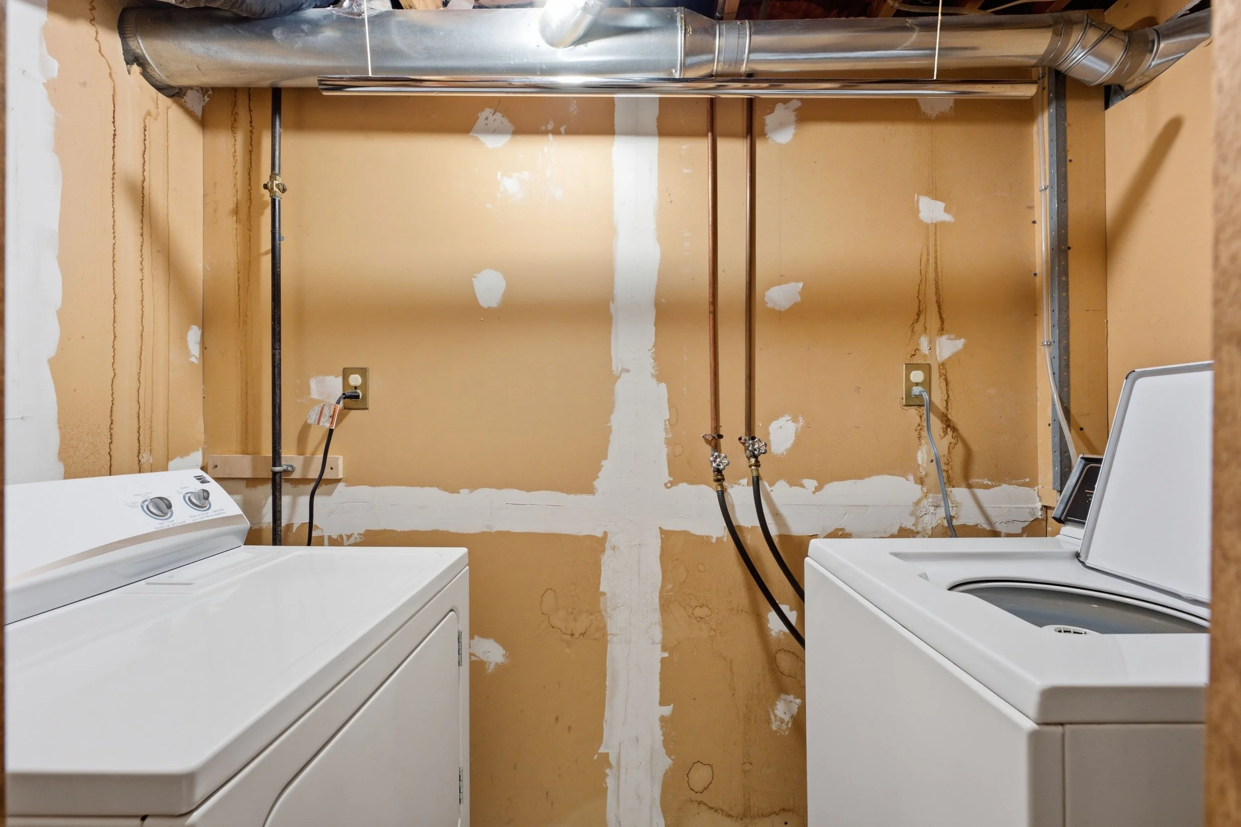 31 Dells Cres-36.jpg